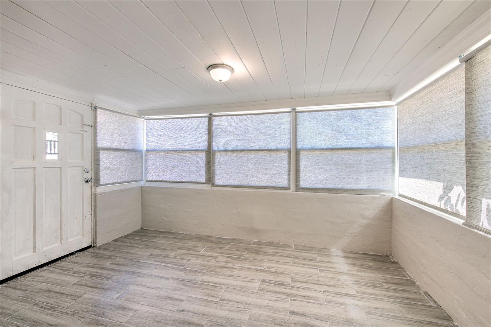 Image 7 of 35 For 905 Ball Street