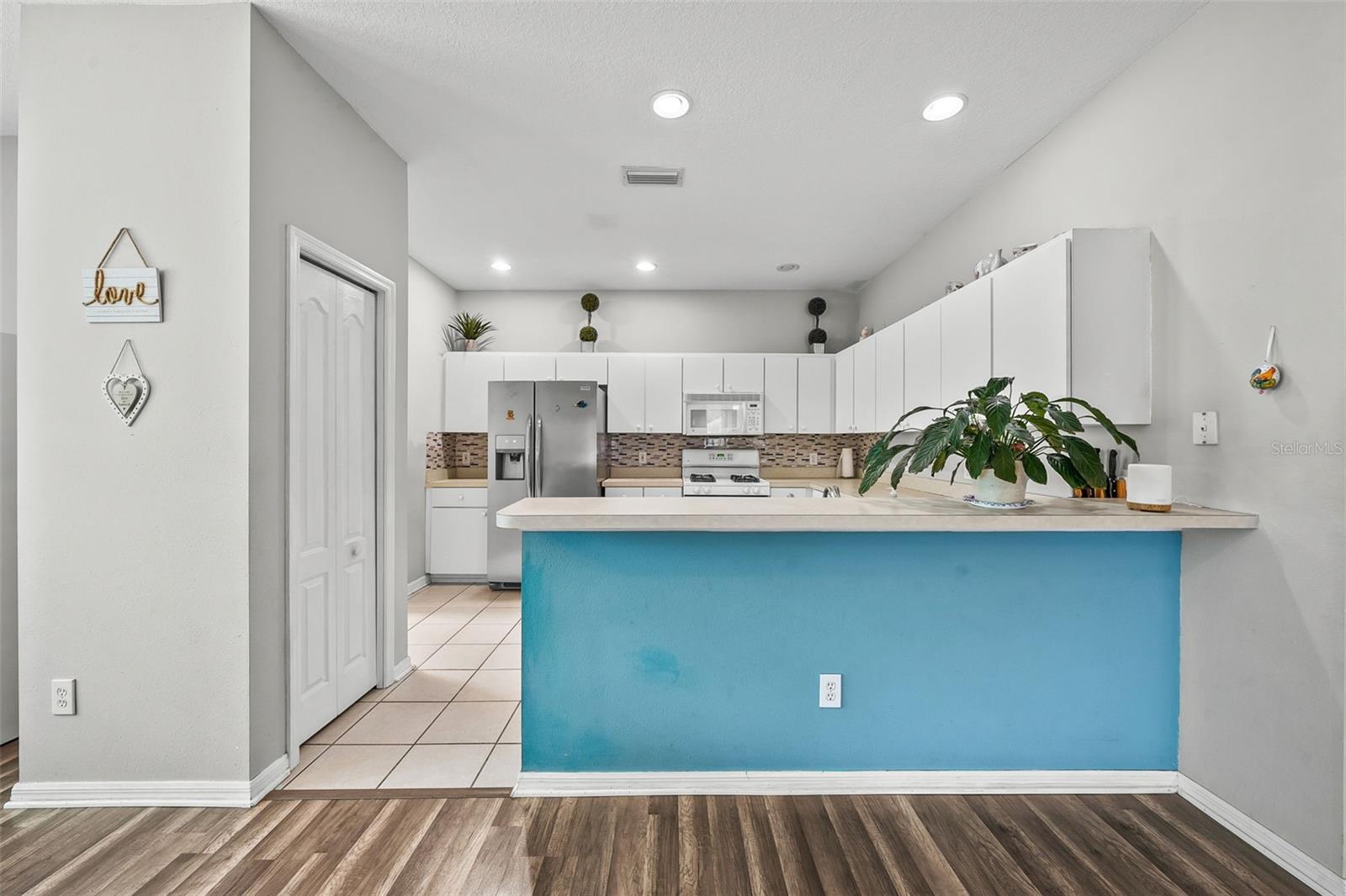 Image 12 of 35 For 6811 Monarch Park Drive