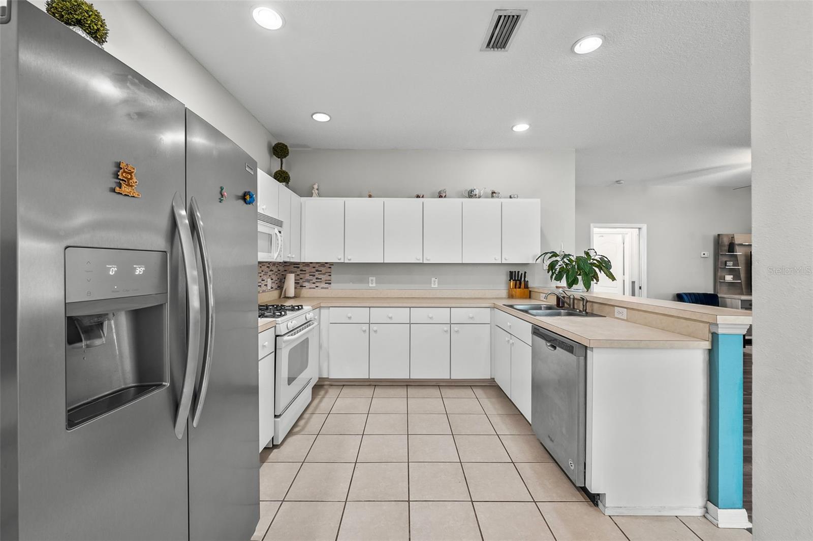 Image 13 of 35 For 6811 Monarch Park Drive