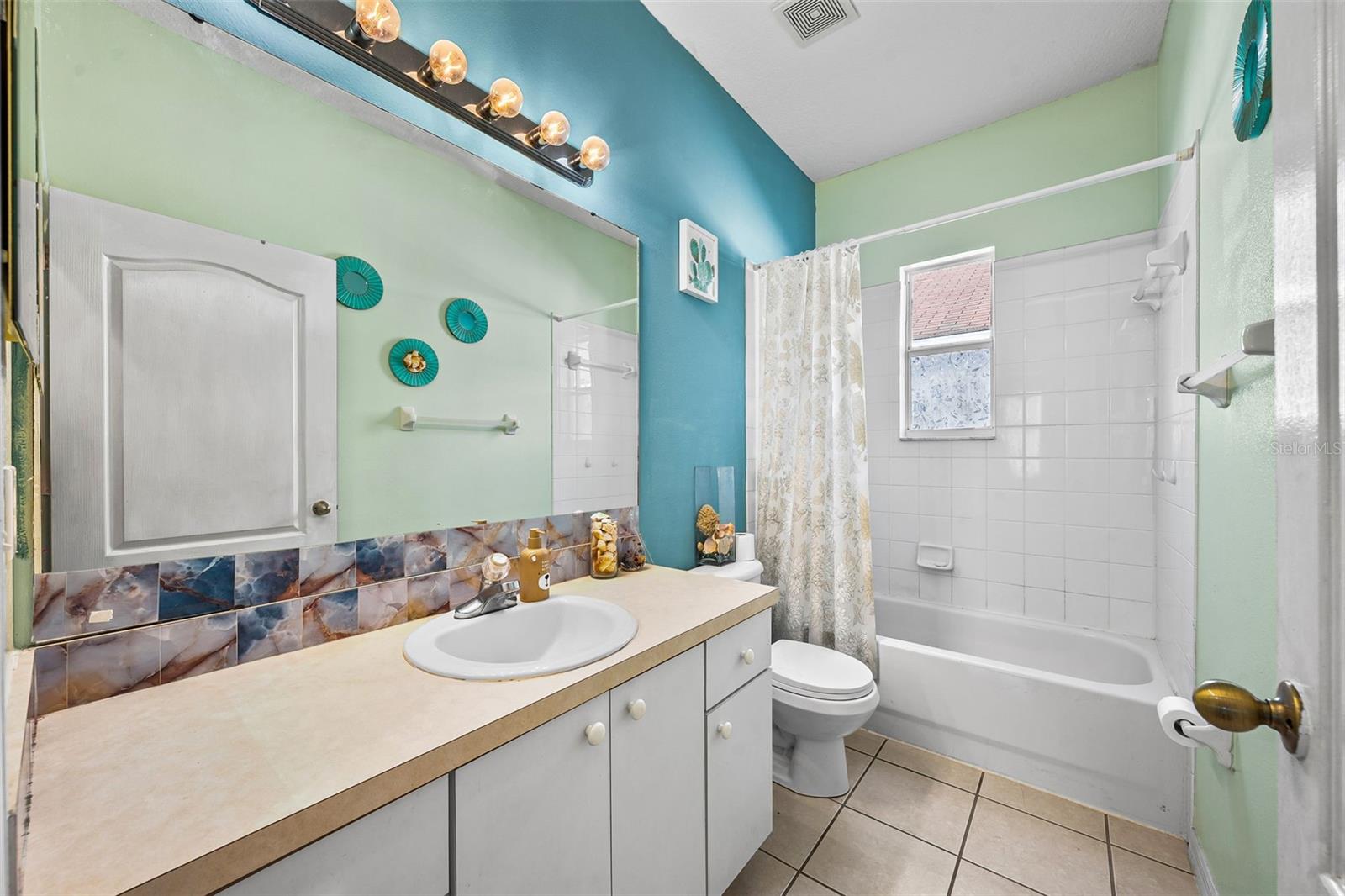 Image 24 of 35 For 6811 Monarch Park Drive