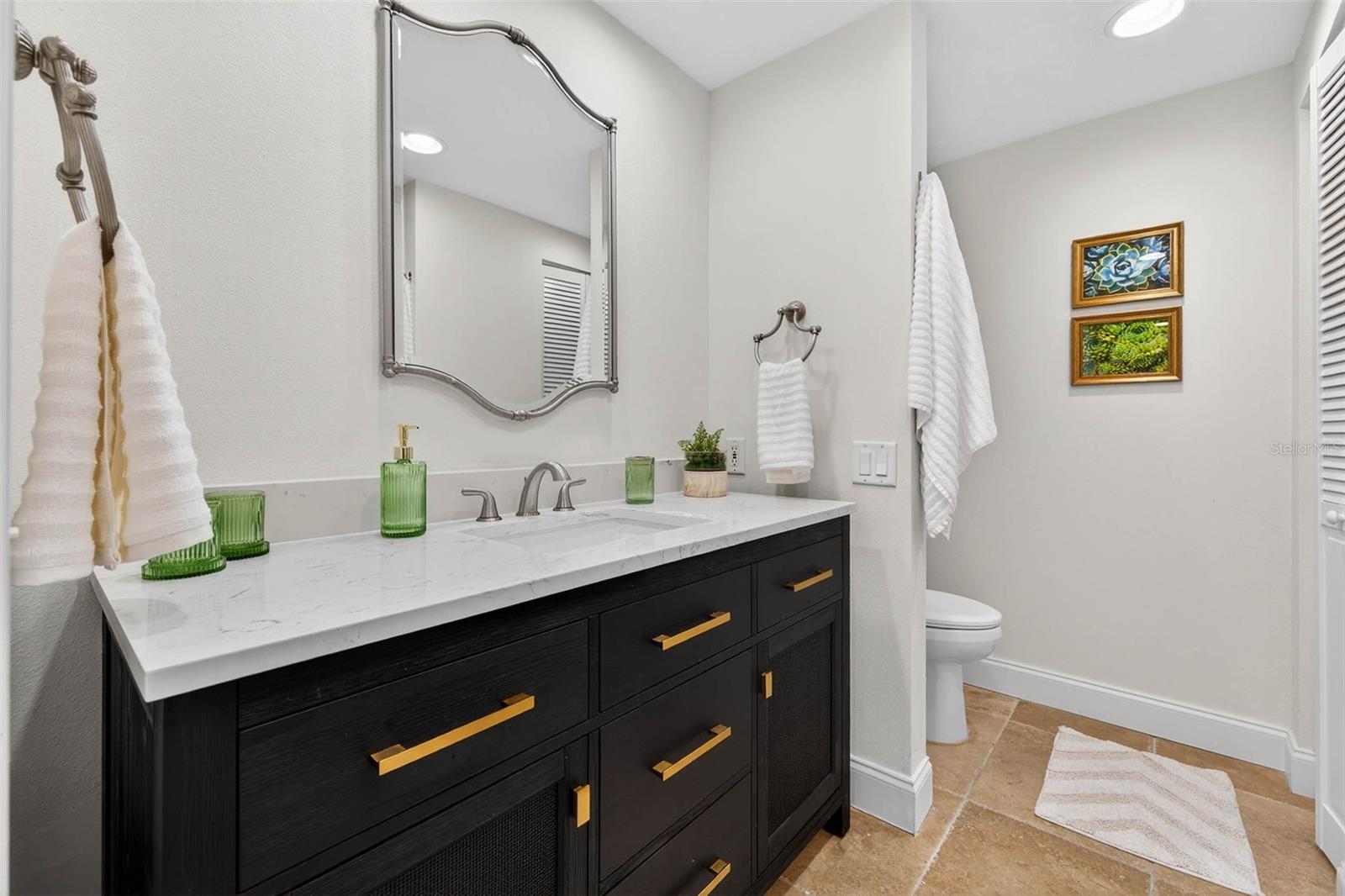 Image 16 of 35 For 1501 Gulf Boulevard 205