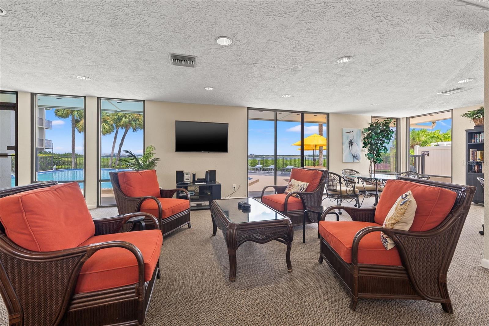 Image 27 of 35 For 1501 Gulf Boulevard 205