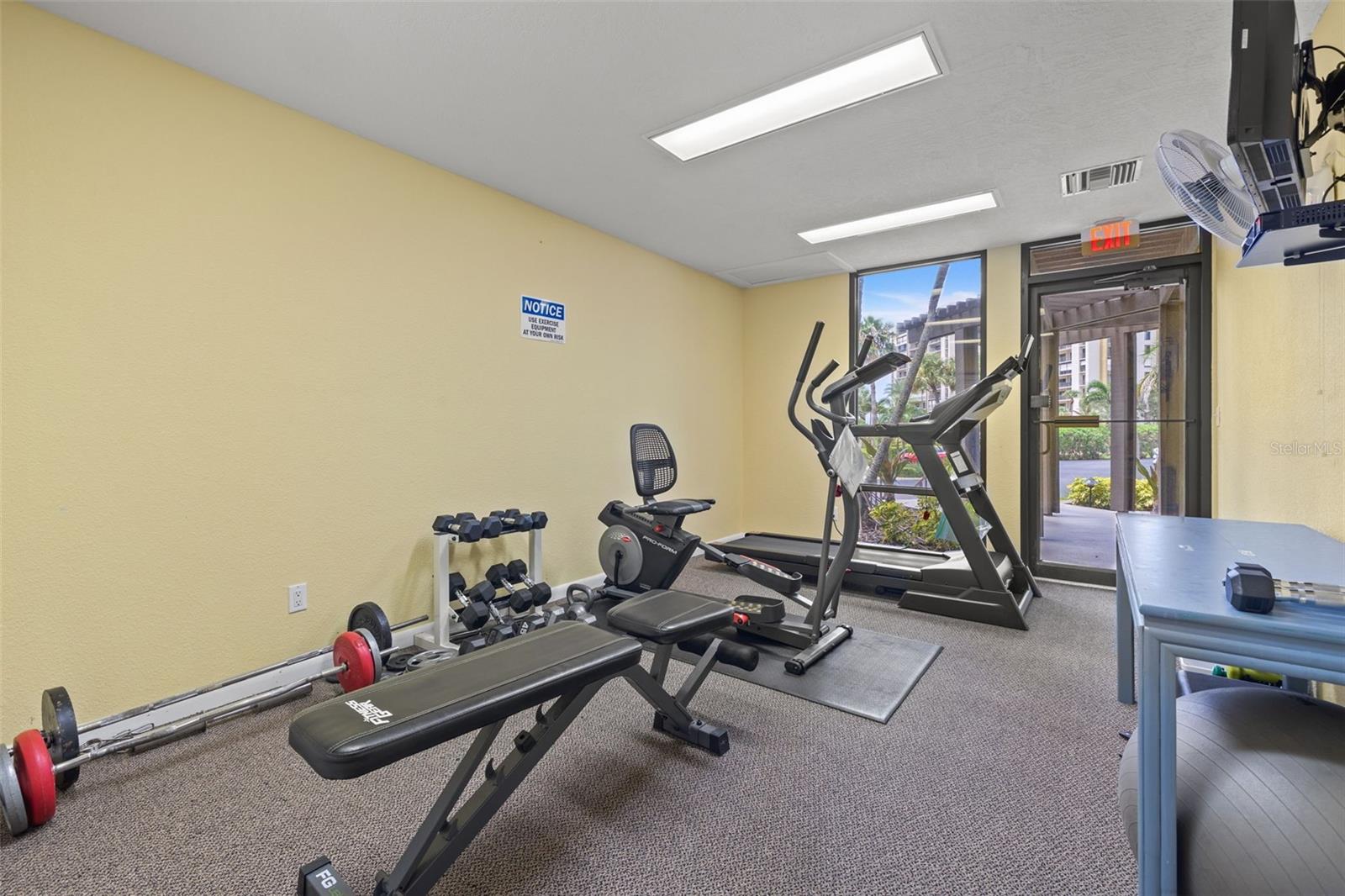 Image 31 of 35 For 1501 Gulf Boulevard 205