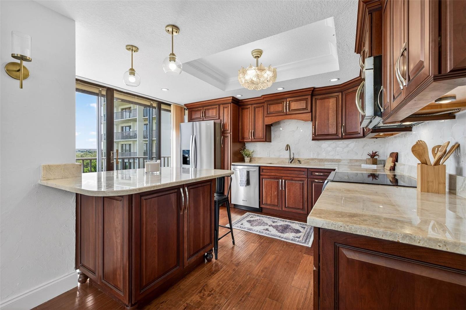 Image 6 of 35 For 1501 Gulf Boulevard 205