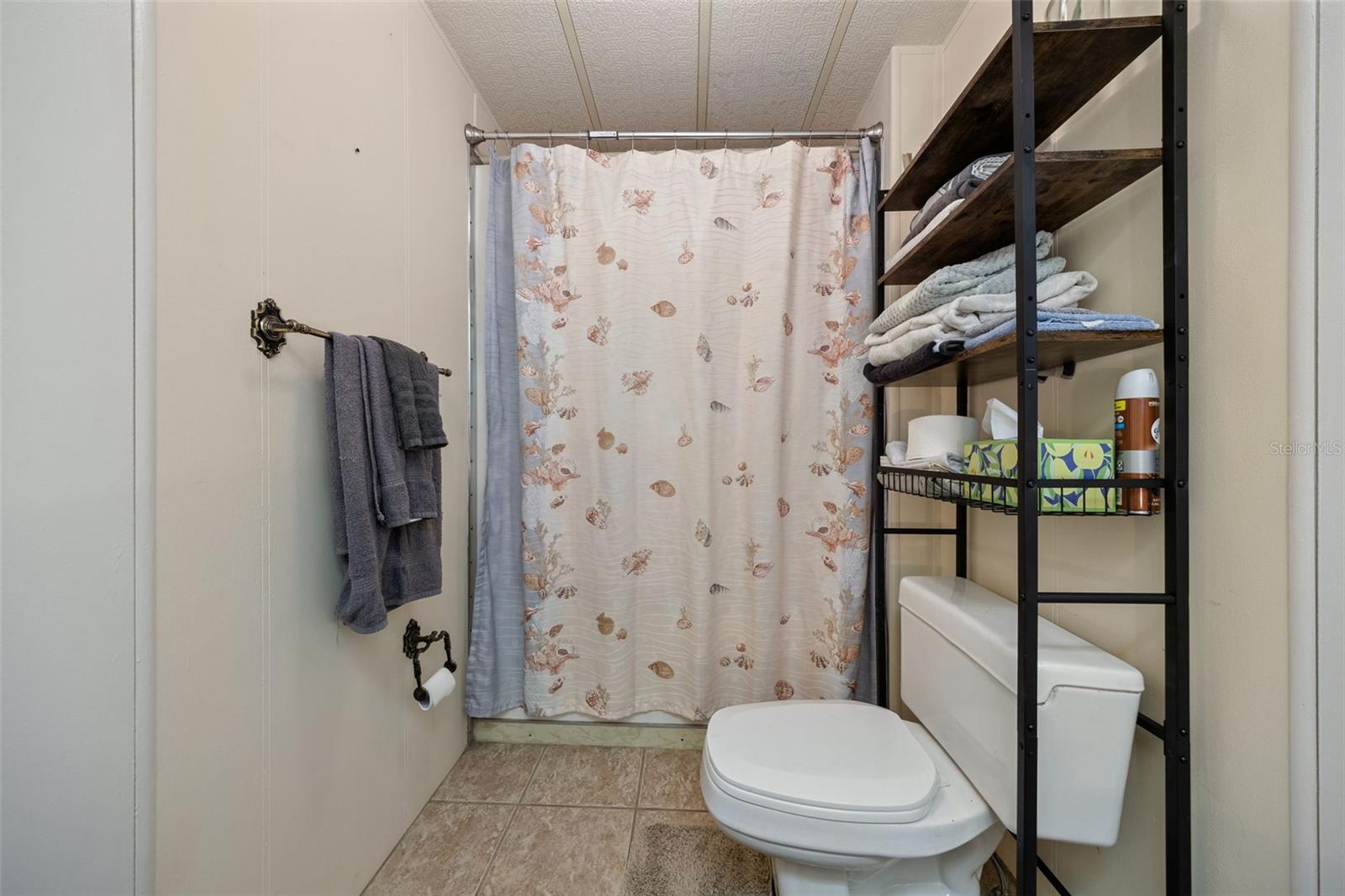 Image 11 of 48 For 121 Bonnie Drive