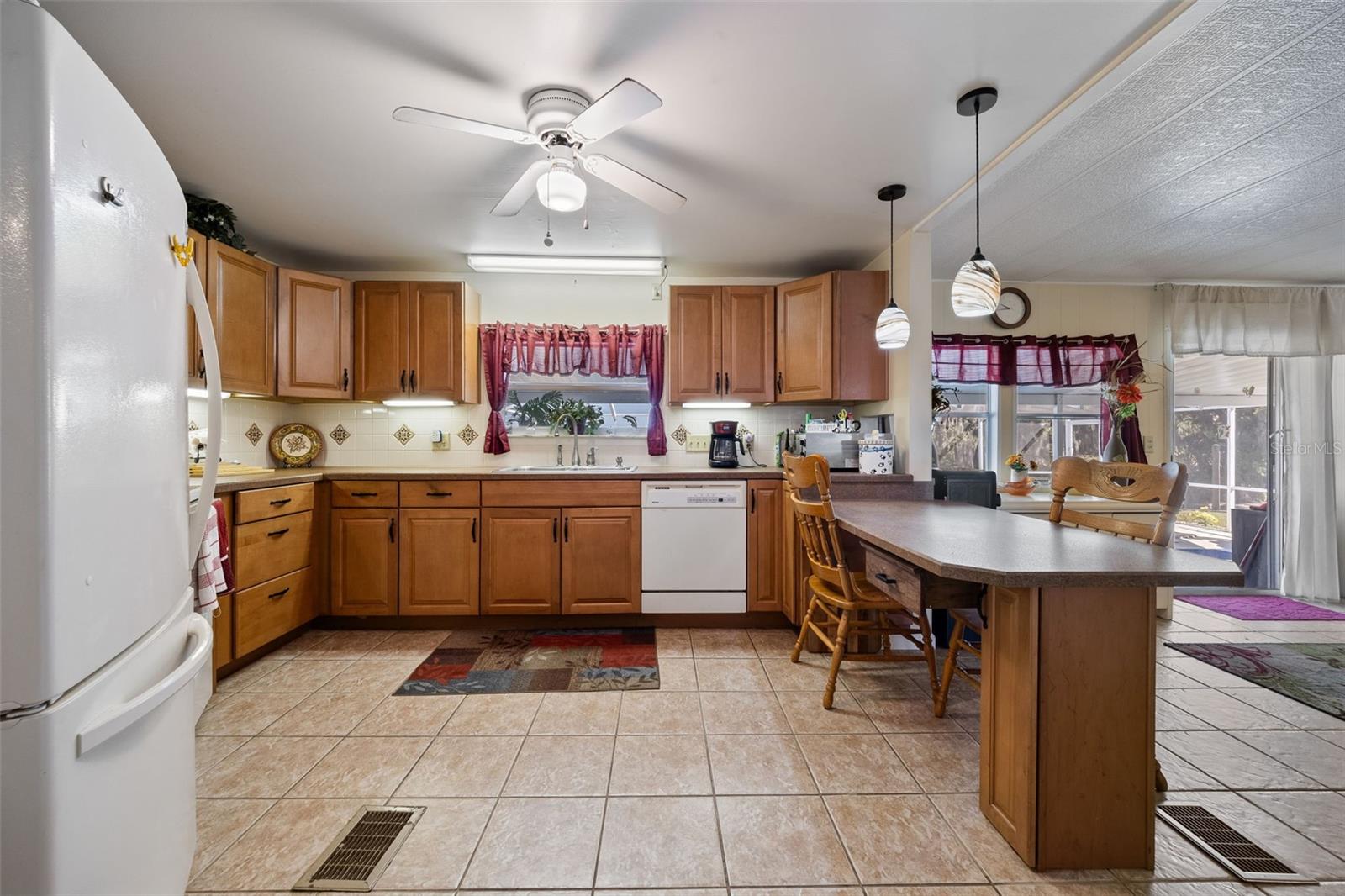 Image 12 of 48 For 121 Bonnie Drive