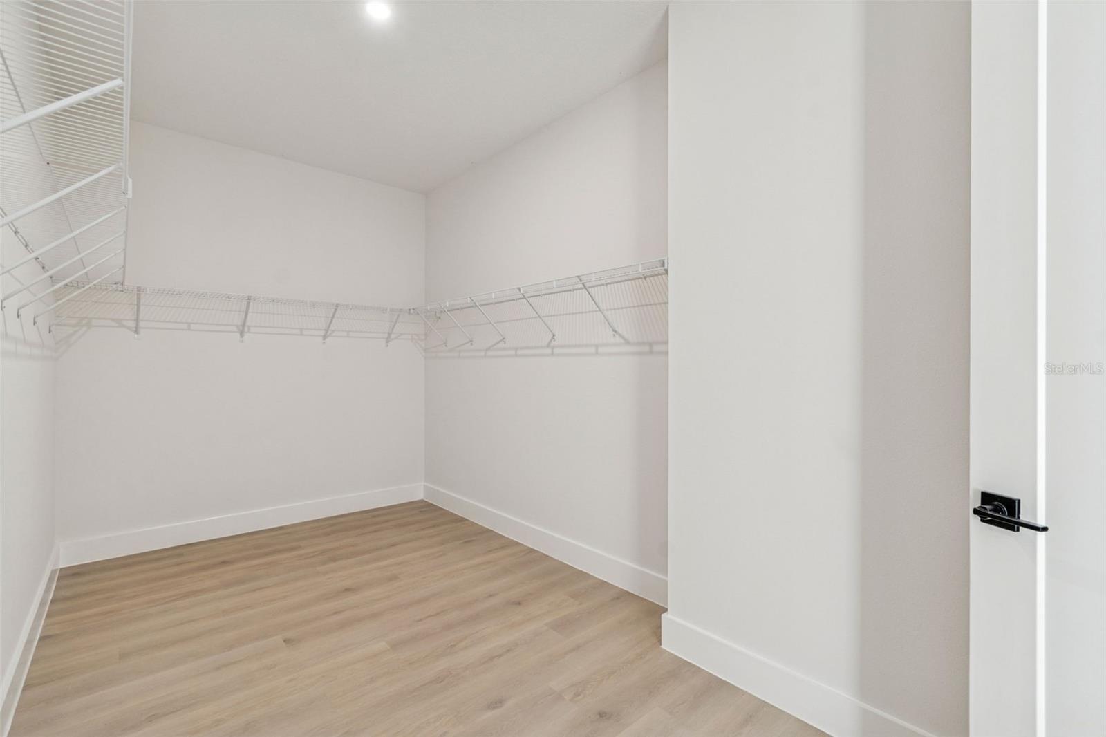 Listing photo id 55 for 1517 27th Avenue