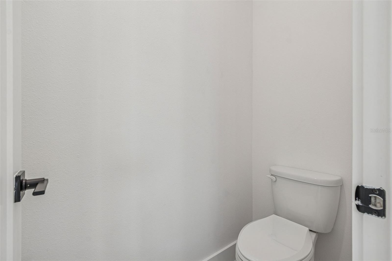 Listing photo id 70 for 1517 27th Avenue