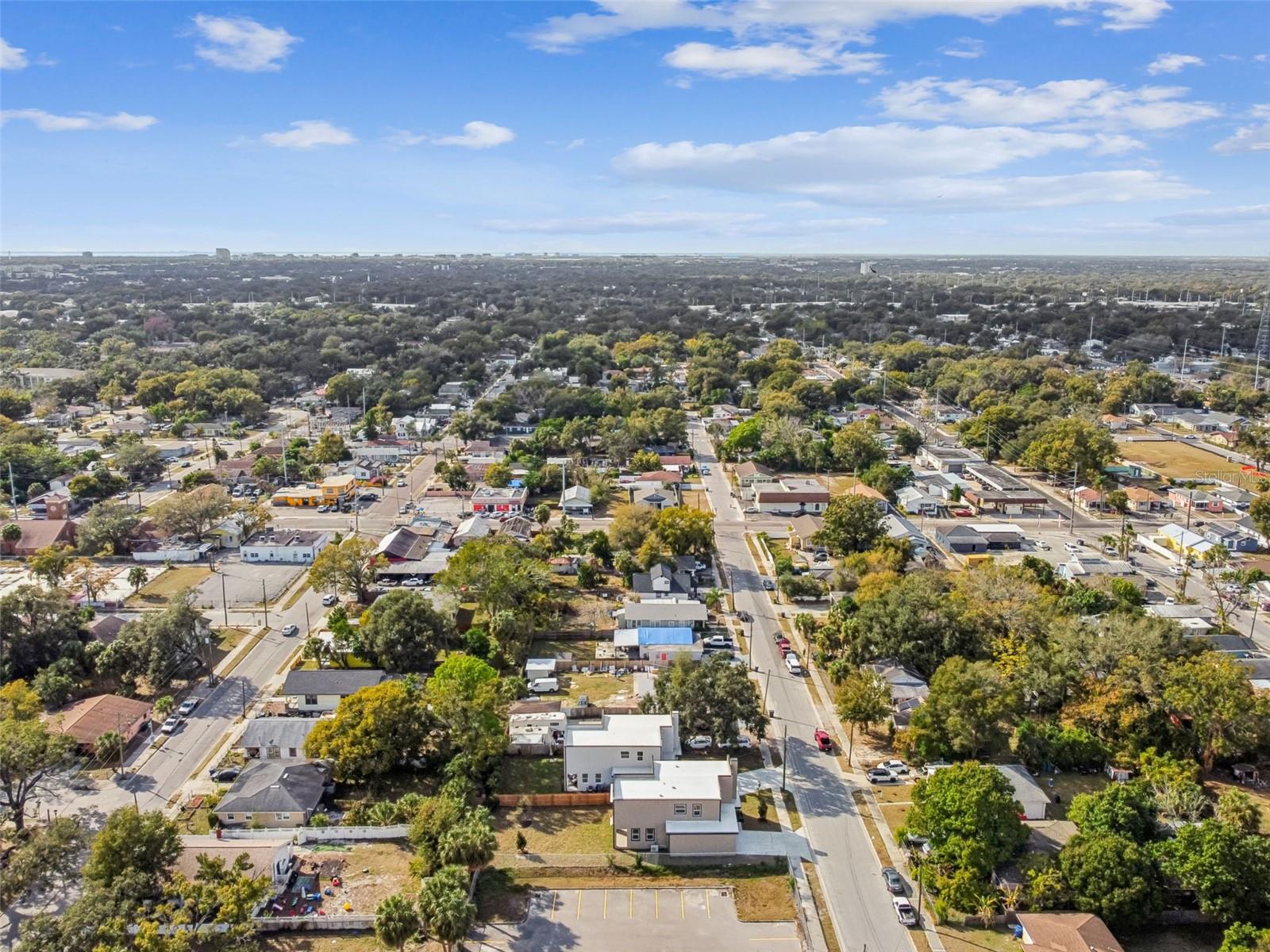 Listing photo id 95 for 1517 27th Avenue