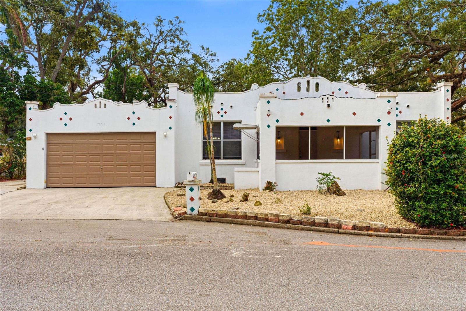 Image 2 of 51 For 1706 4th Avenue E