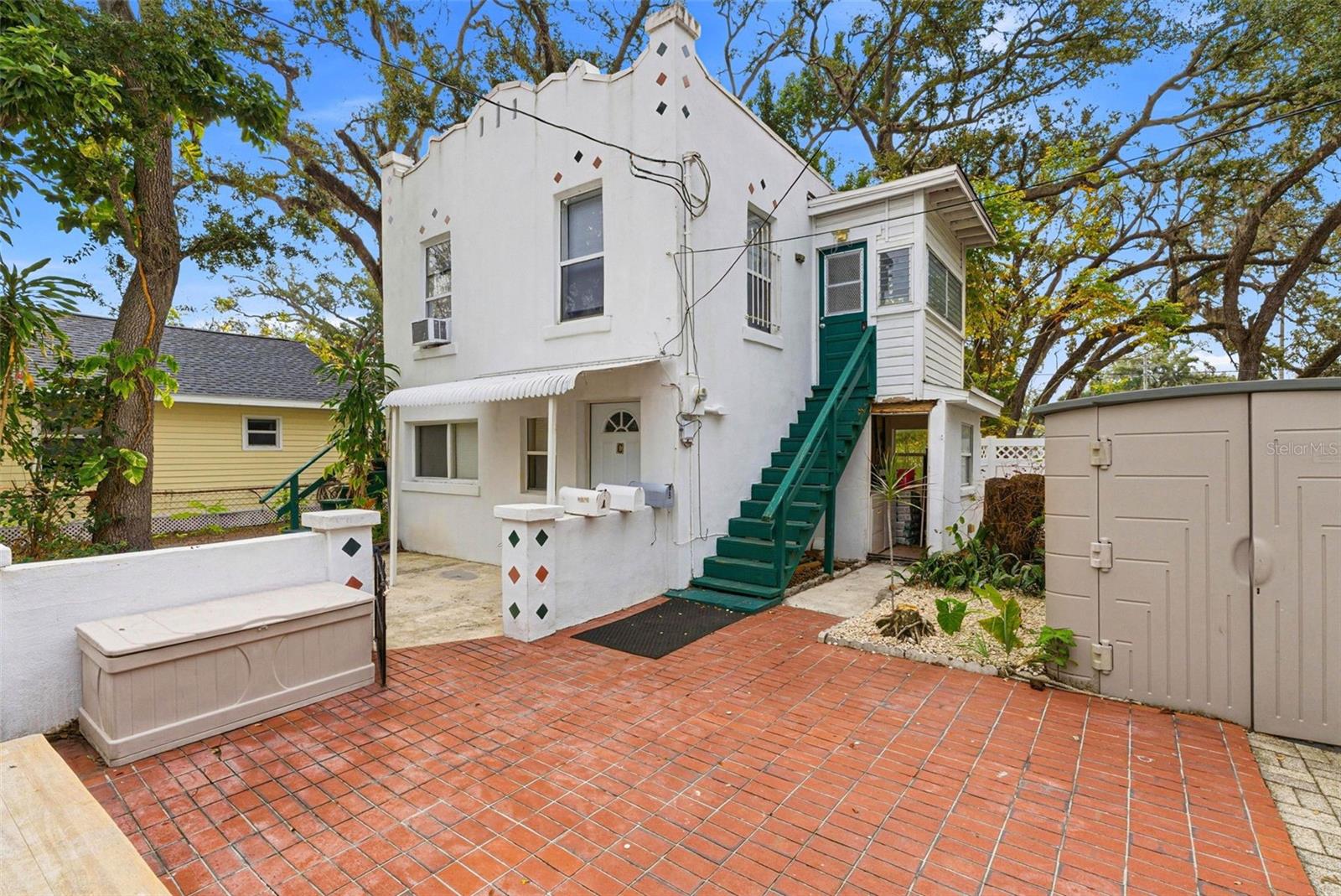 Image 27 of 51 For 1706 4th Avenue E