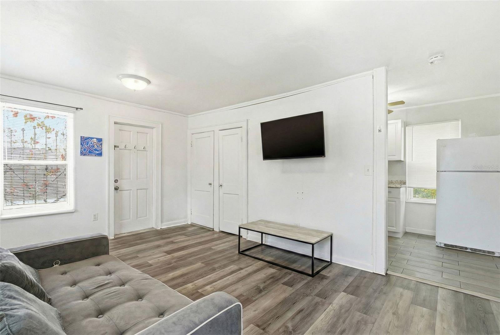 Image 30 of 51 For 1706 4th Avenue E