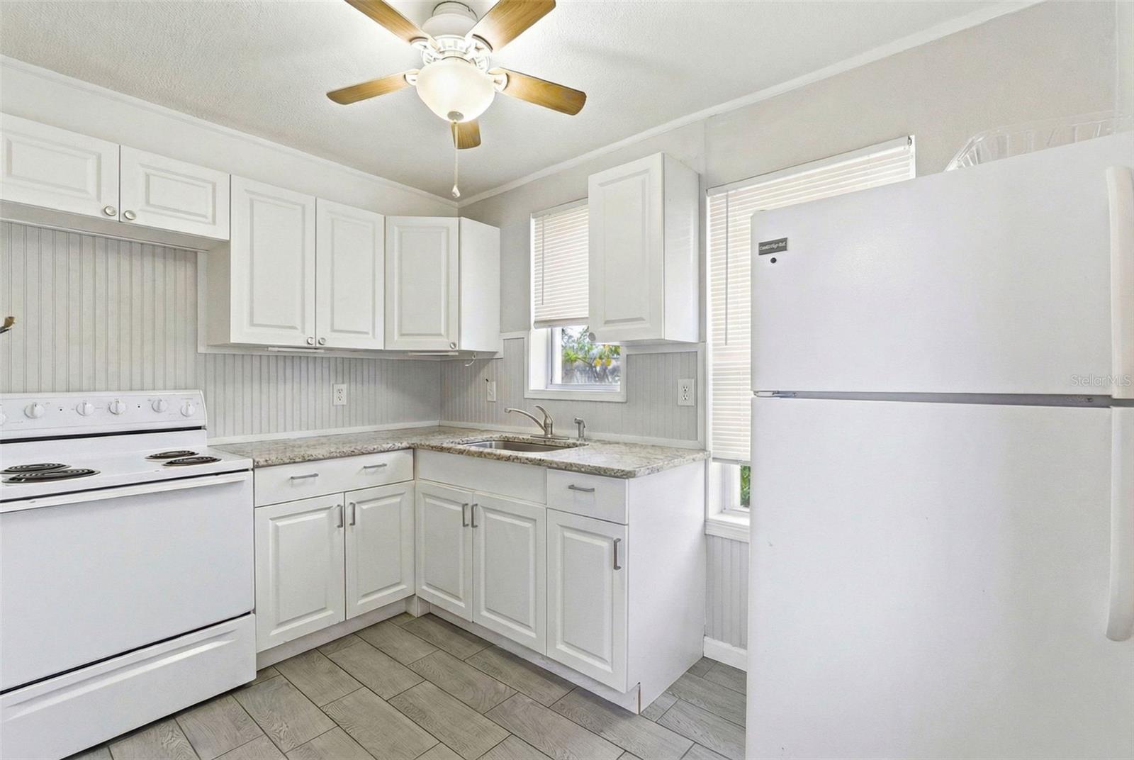 Image 31 of 51 For 1706 4th Avenue E