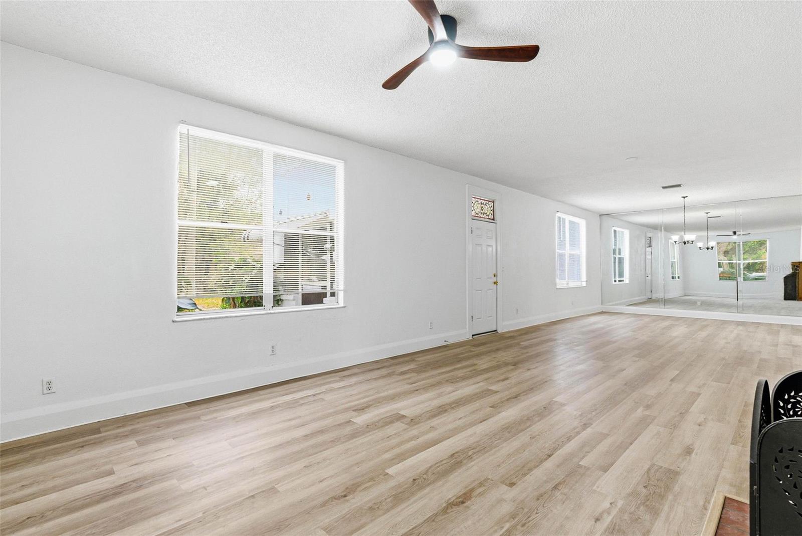 Image 7 of 51 For 1706 4th Avenue E