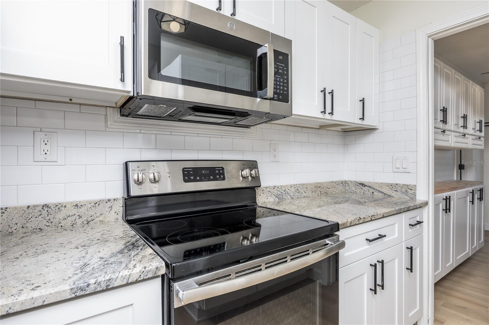 Image 11 of 41 For 5681 Cedar Street Ne