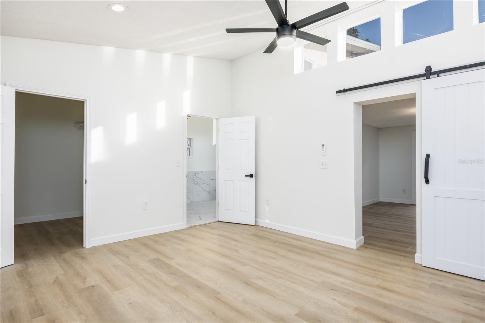 Image 13 of 41 For 5681 Cedar Street Ne