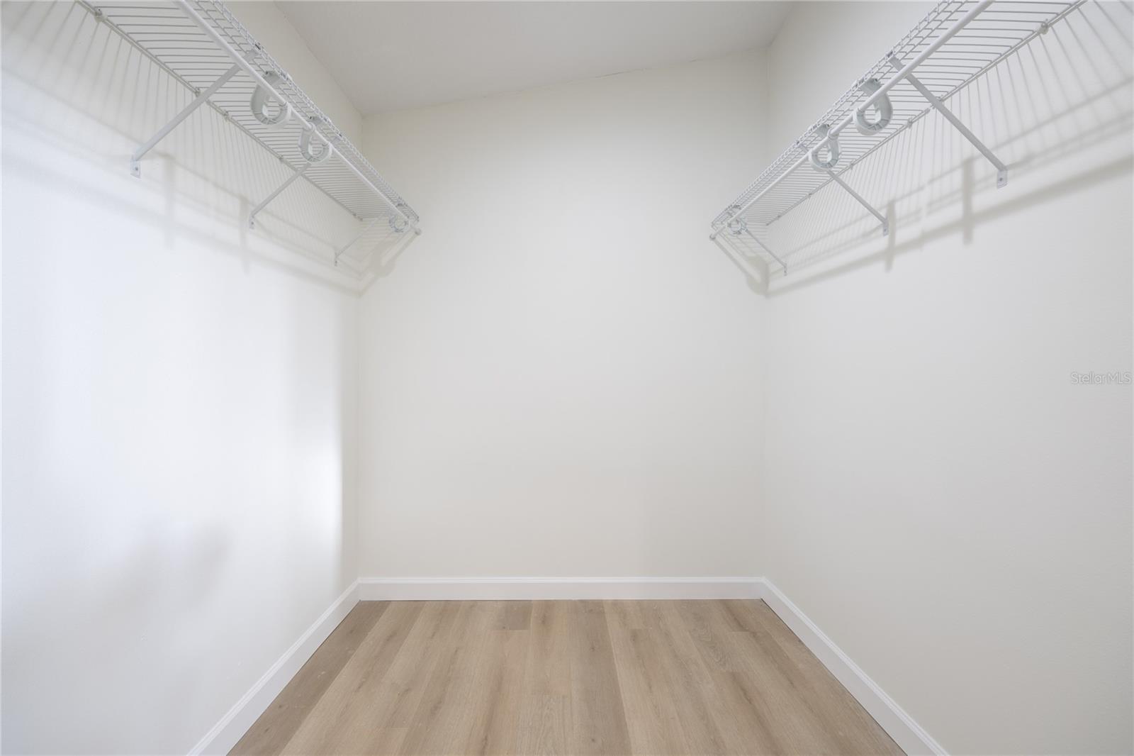 Image 20 of 41 For 5681 Cedar Street Ne