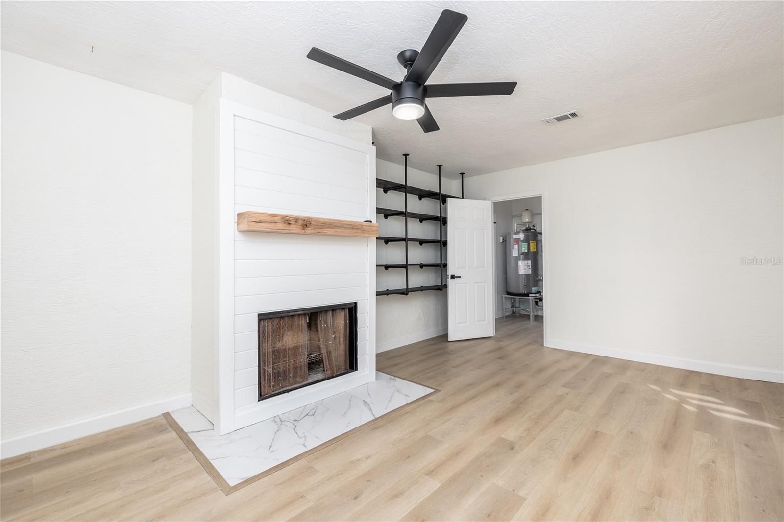 Image 23 of 41 For 5681 Cedar Street Ne