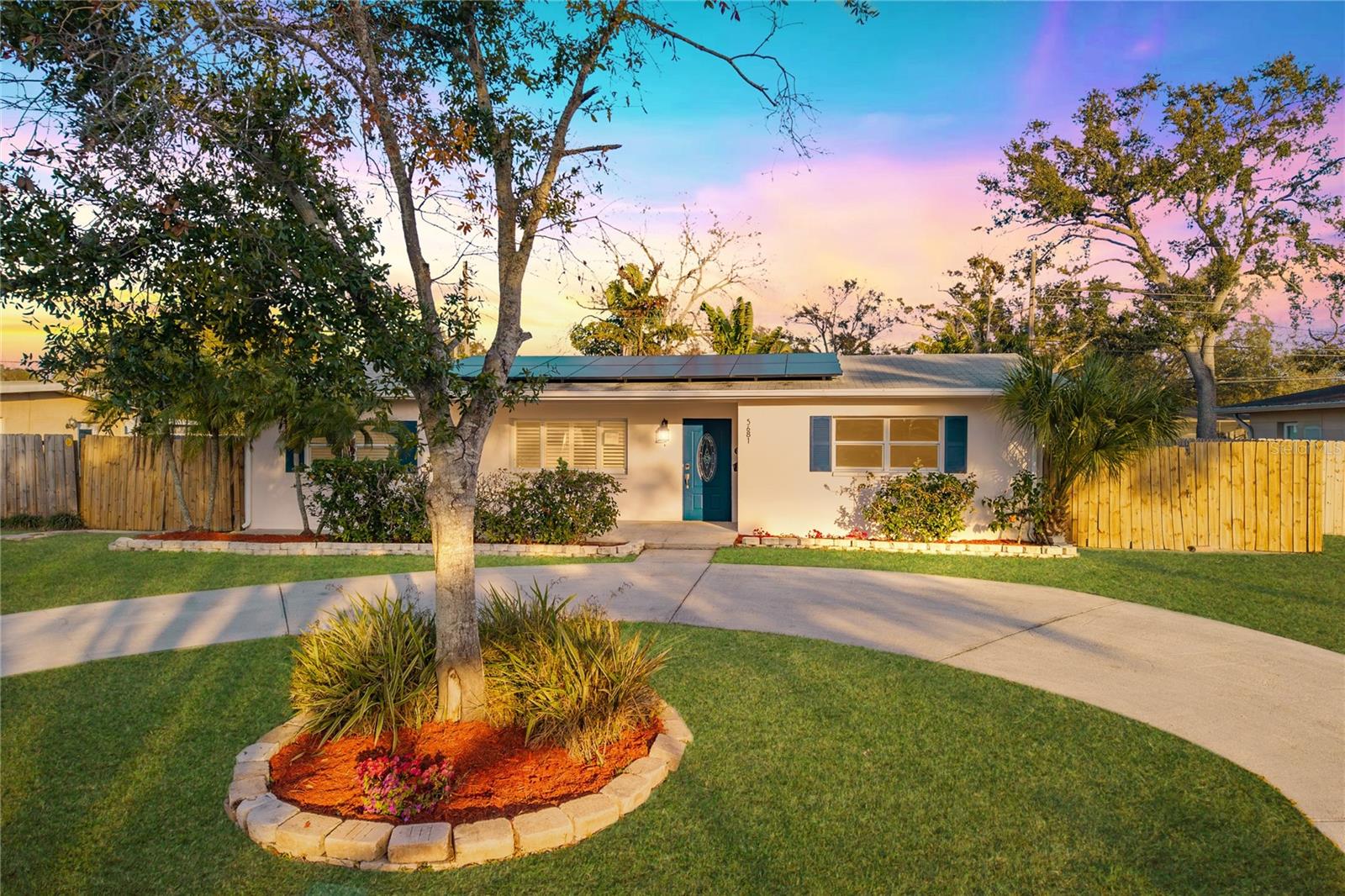 Image 37 of 41 For 5681 Cedar Street Ne