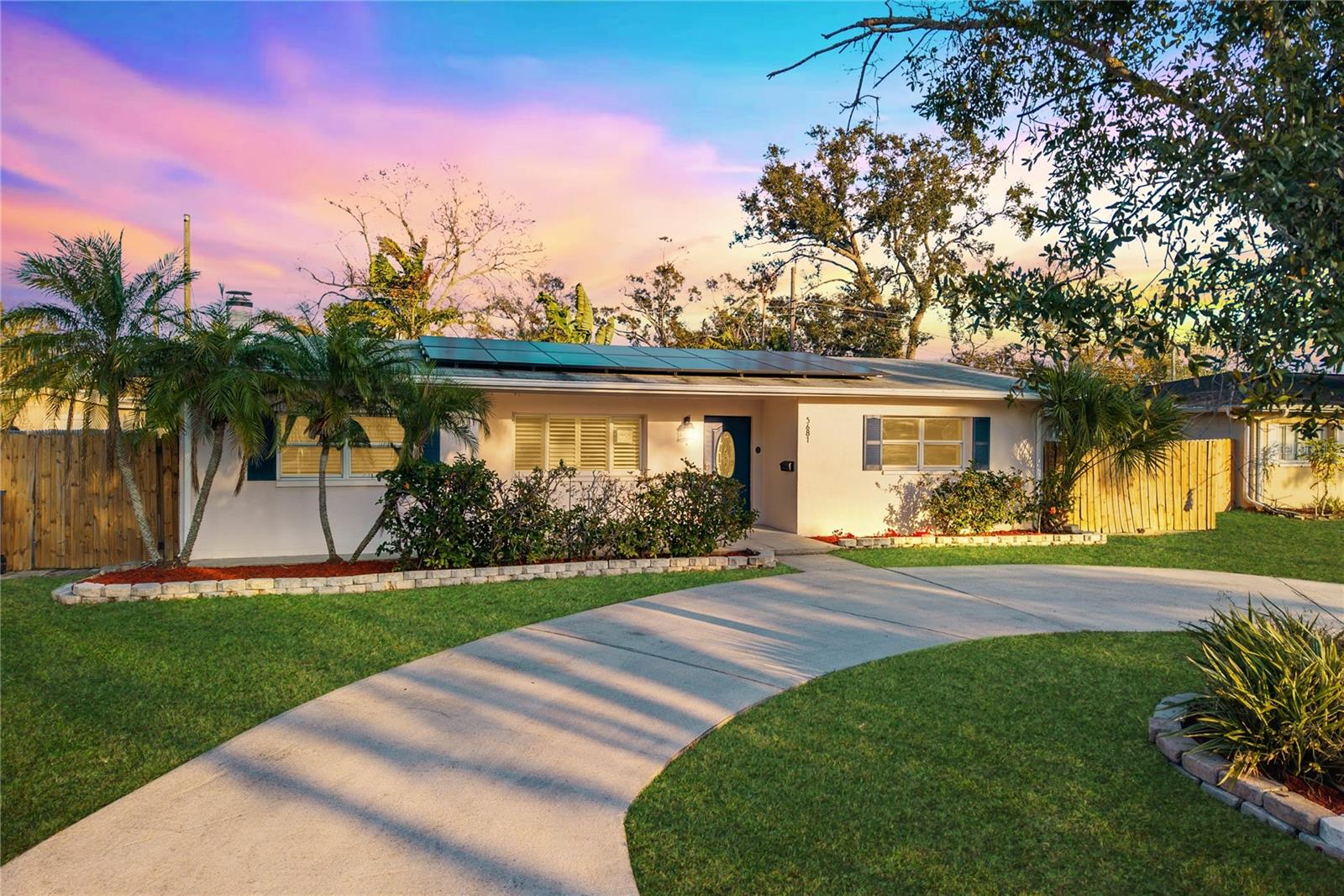 Image 38 of 41 For 5681 Cedar Street Ne