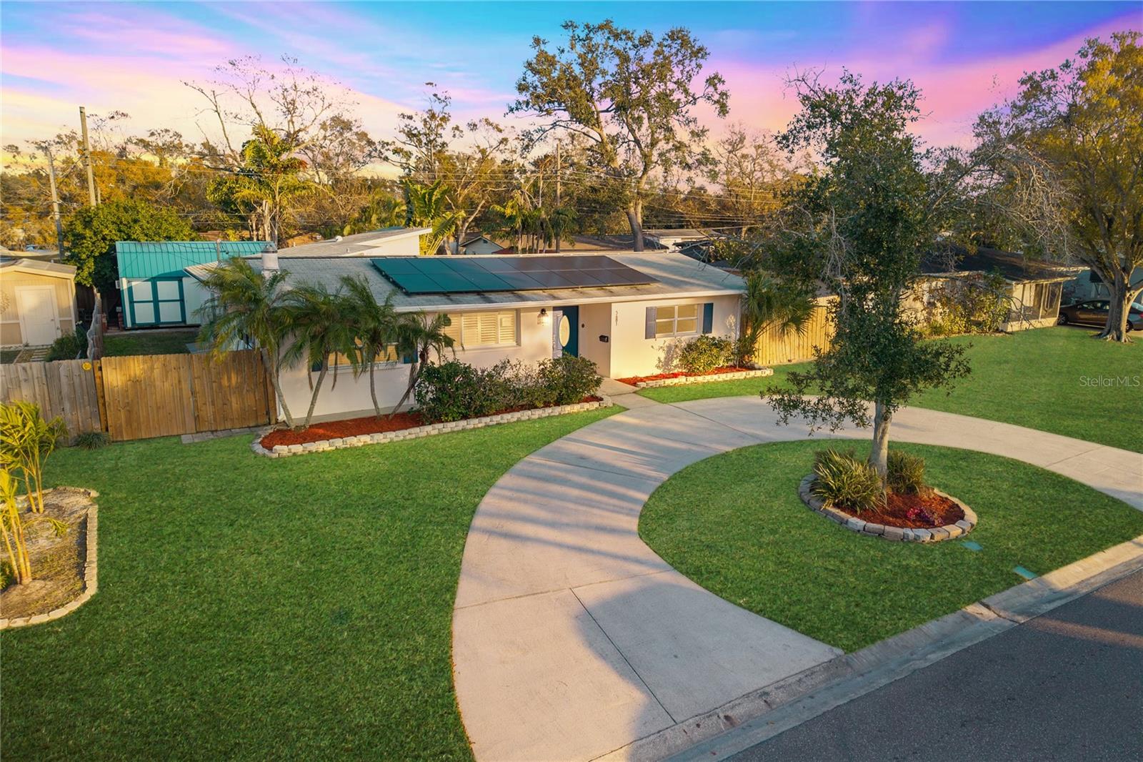 Image 39 of 41 For 5681 Cedar Street Ne