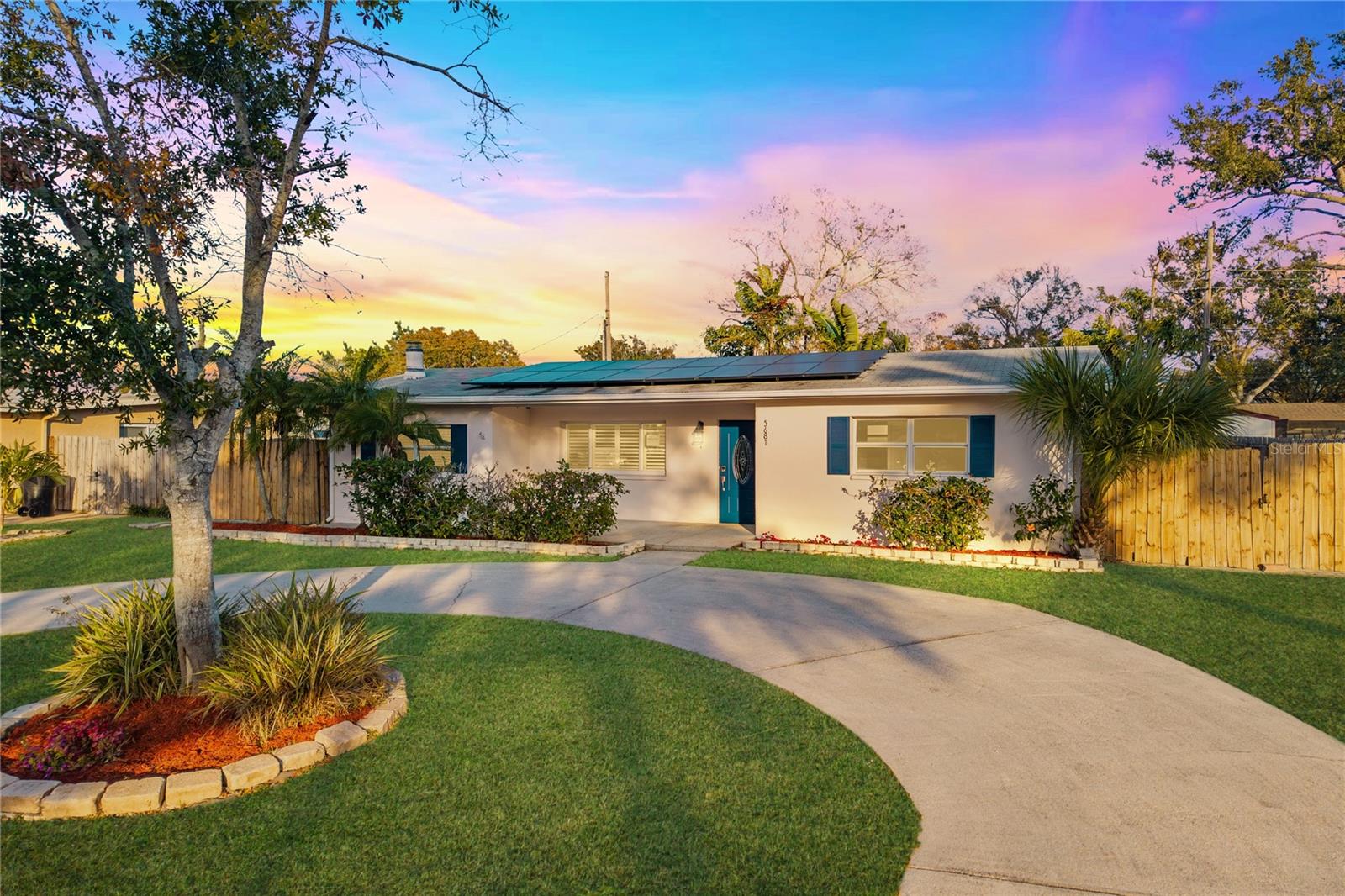 Image 6 of 41 For 5681 Cedar Street Ne