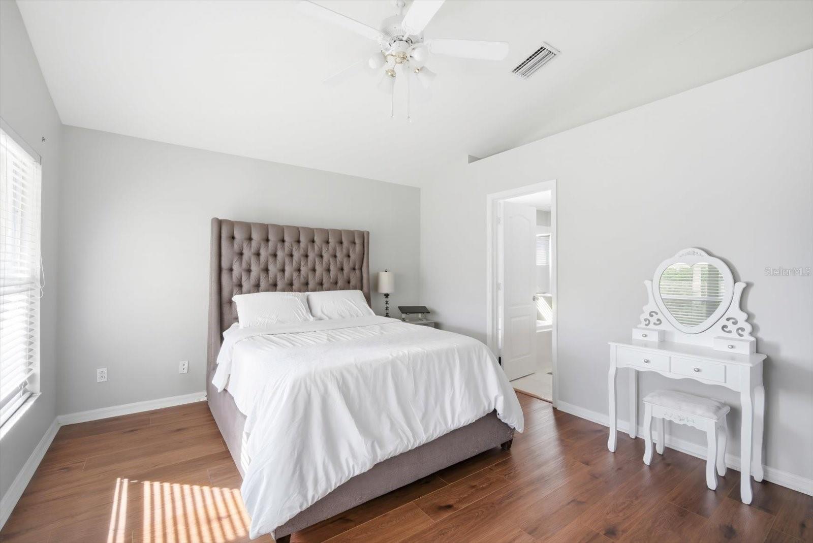 Image 13 of 34 For 5522 Terrain De Golf Drive