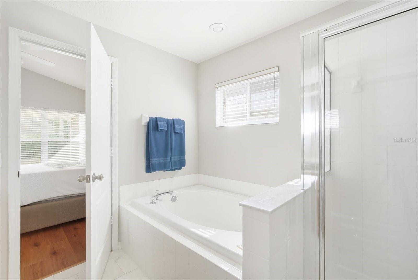 Image 15 of 34 For 5522 Terrain De Golf Drive