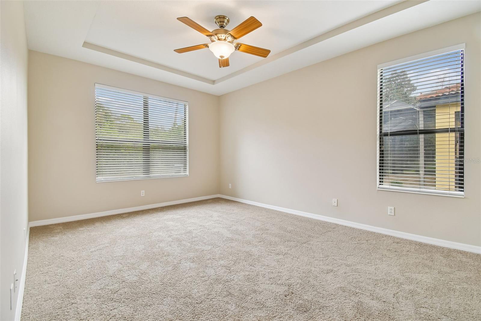 Image 35 of 67 For 127 Silver Falls Drive