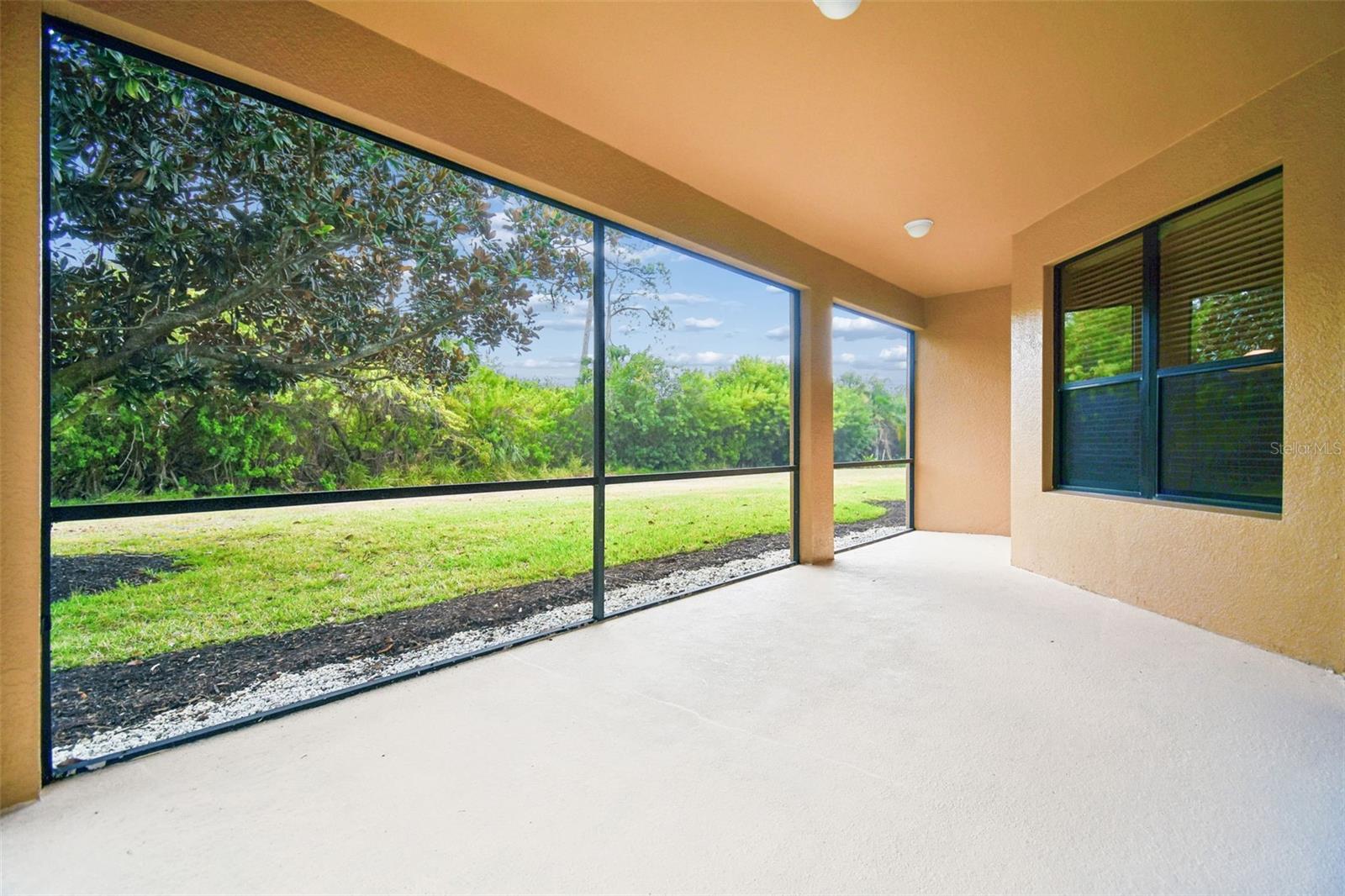 Image 42 of 67 For 127 Silver Falls Drive