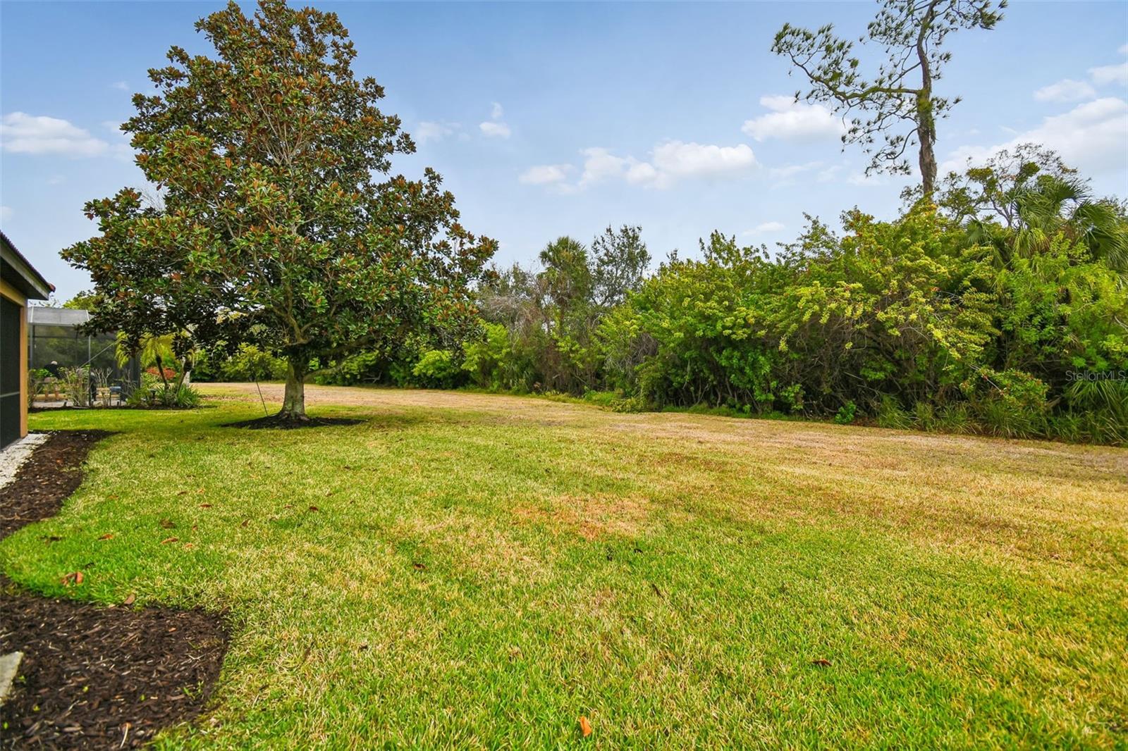 Image 44 of 67 For 127 Silver Falls Drive