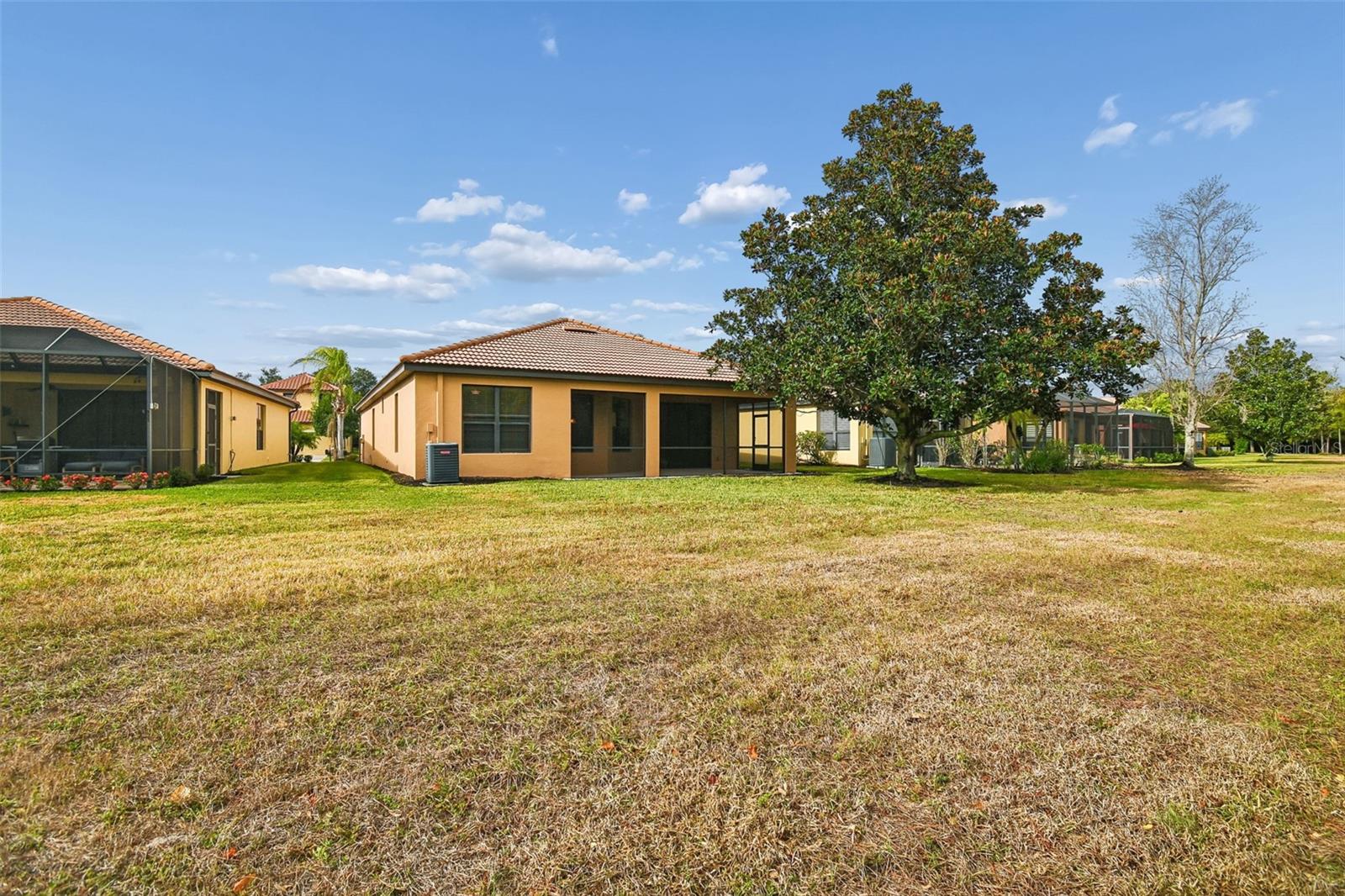 Image 45 of 67 For 127 Silver Falls Drive