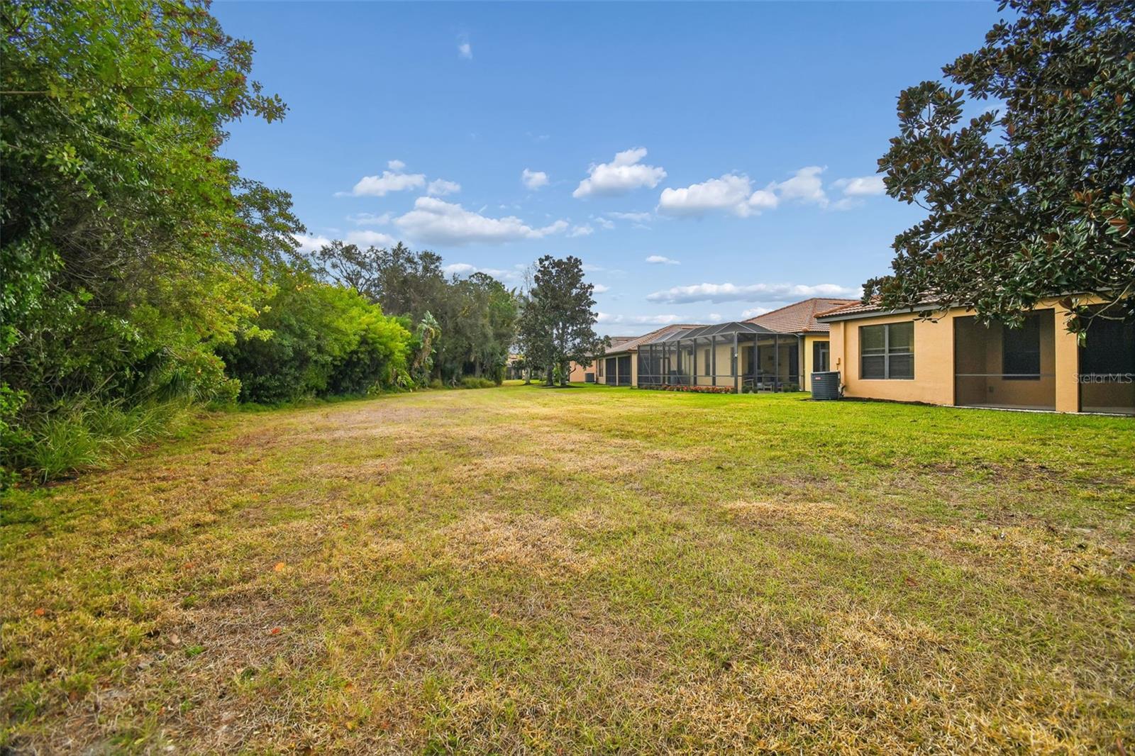 Image 46 of 67 For 127 Silver Falls Drive