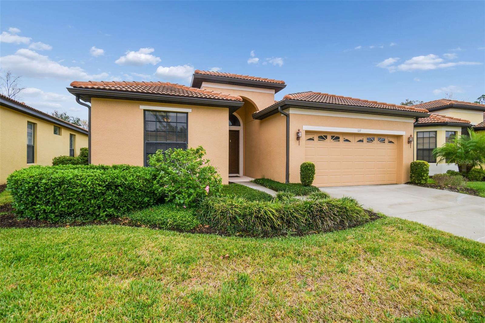 Image 47 of 67 For 127 Silver Falls Drive