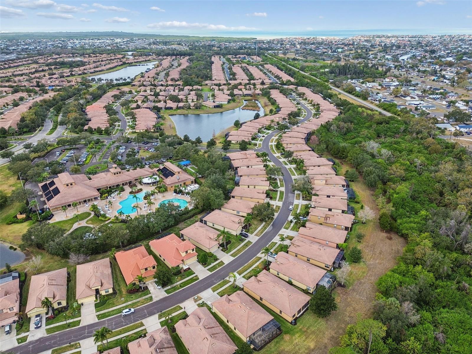 Image 50 of 67 For 127 Silver Falls Drive