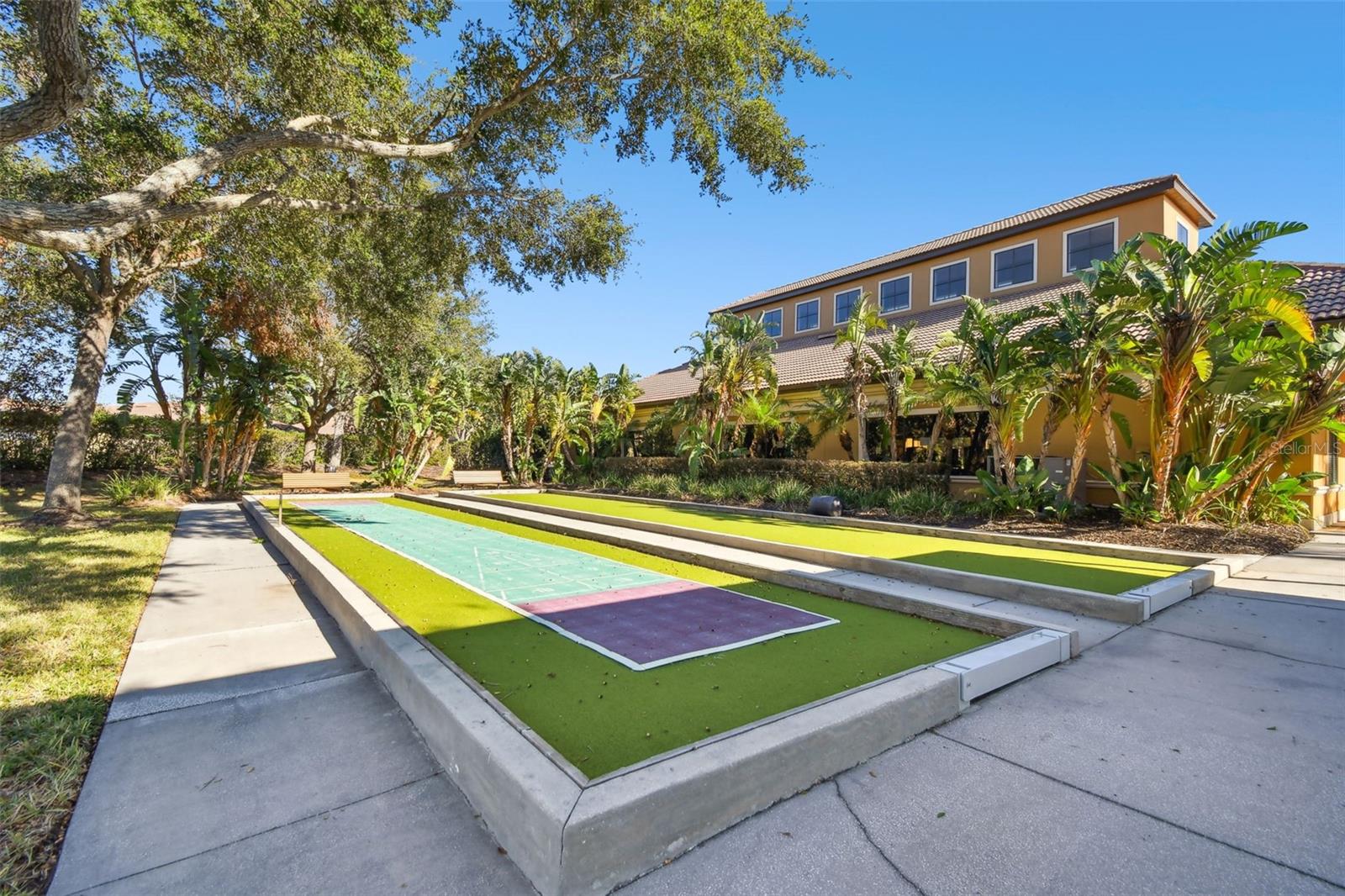 Image 57 of 67 For 127 Silver Falls Drive