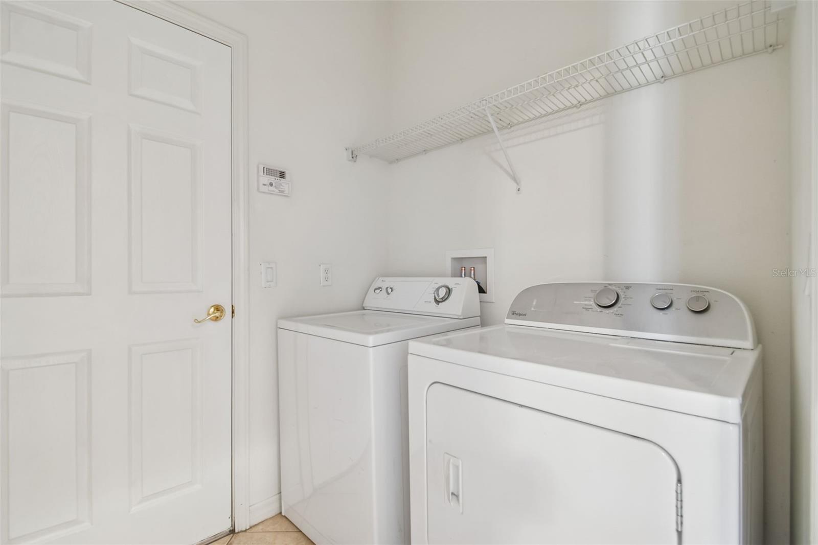 Image 9 of 67 For 127 Silver Falls Drive