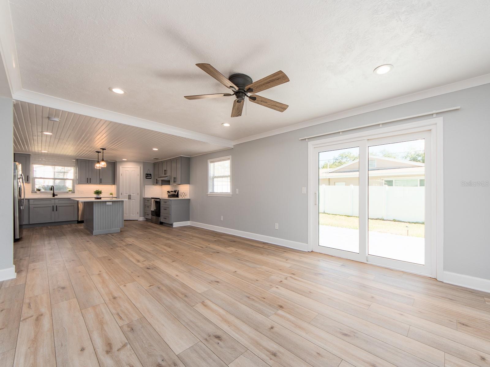 Image 10 of 43 For 1241 Hercules Avenue