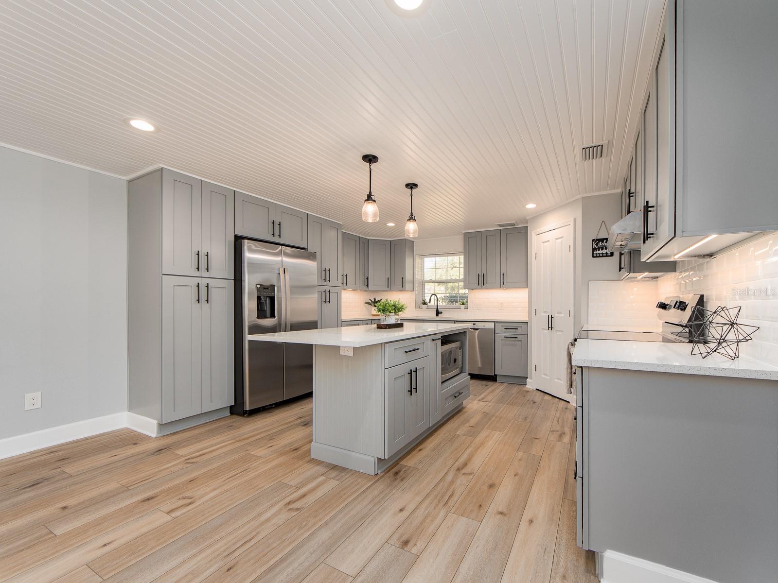 Image 13 of 43 For 1241 Hercules Avenue