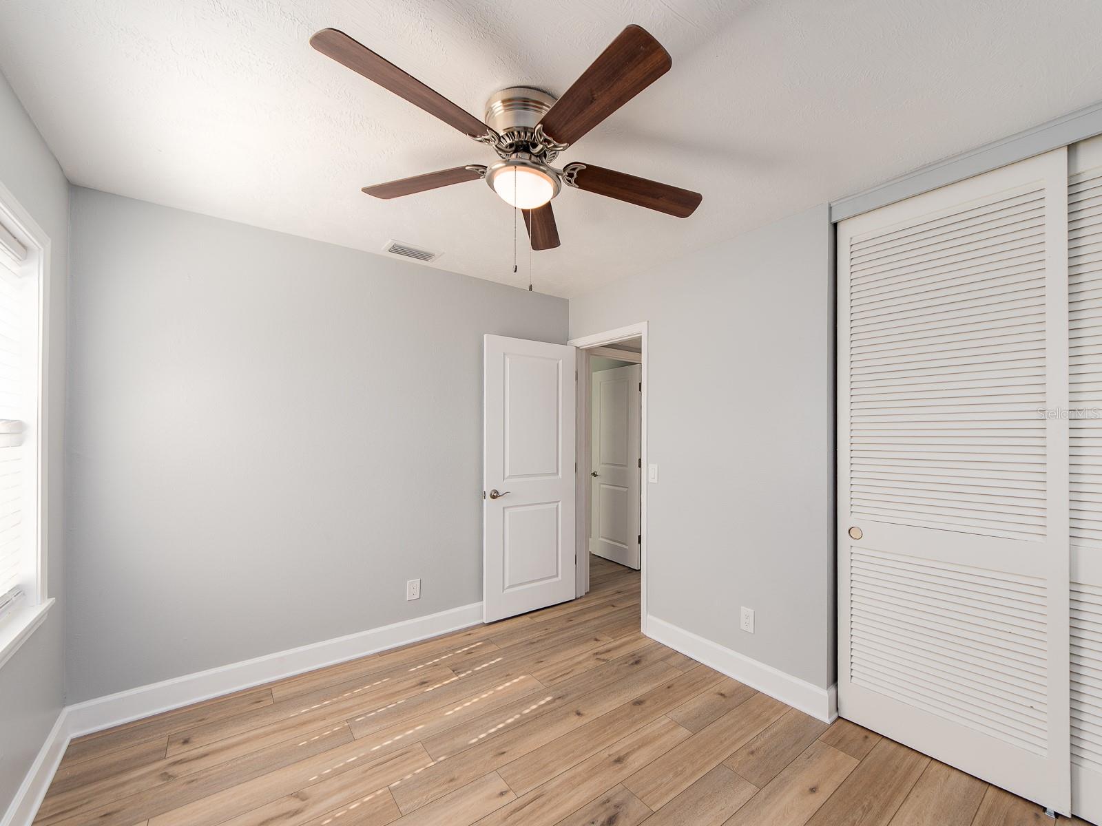 Image 24 of 43 For 1241 Hercules Avenue