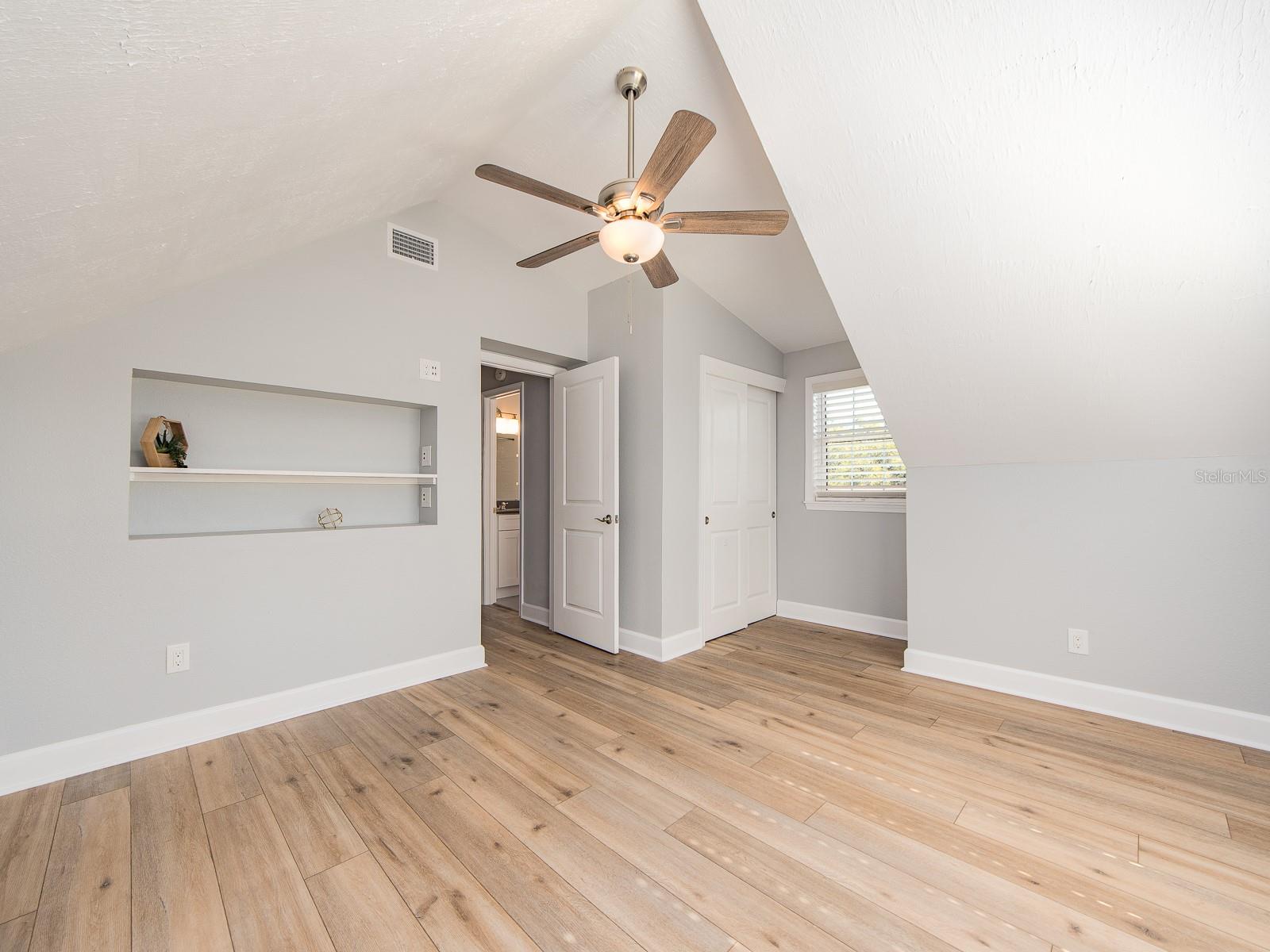 Image 28 of 43 For 1241 Hercules Avenue