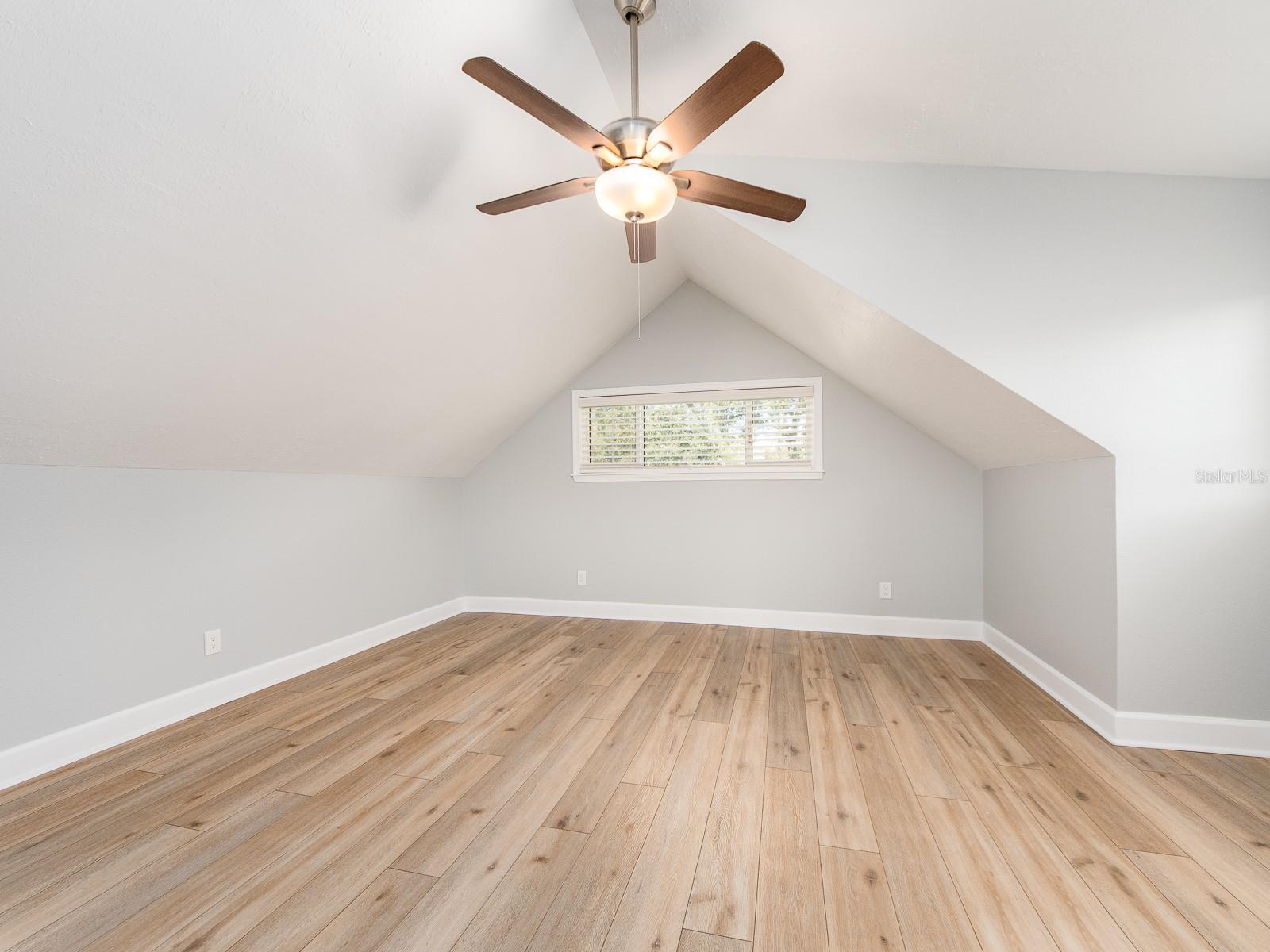 Image 31 of 43 For 1241 Hercules Avenue