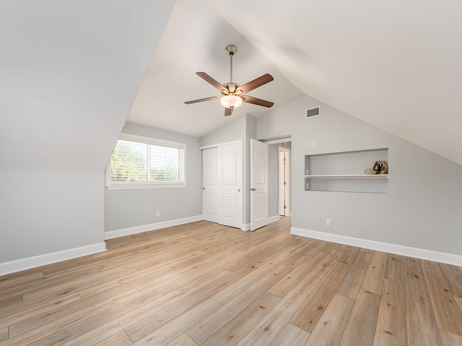 Image 32 of 43 For 1241 Hercules Avenue