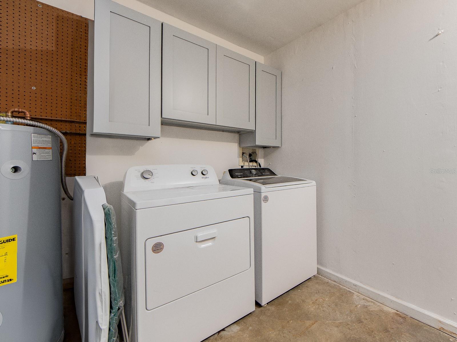 Image 33 of 43 For 1241 Hercules Avenue