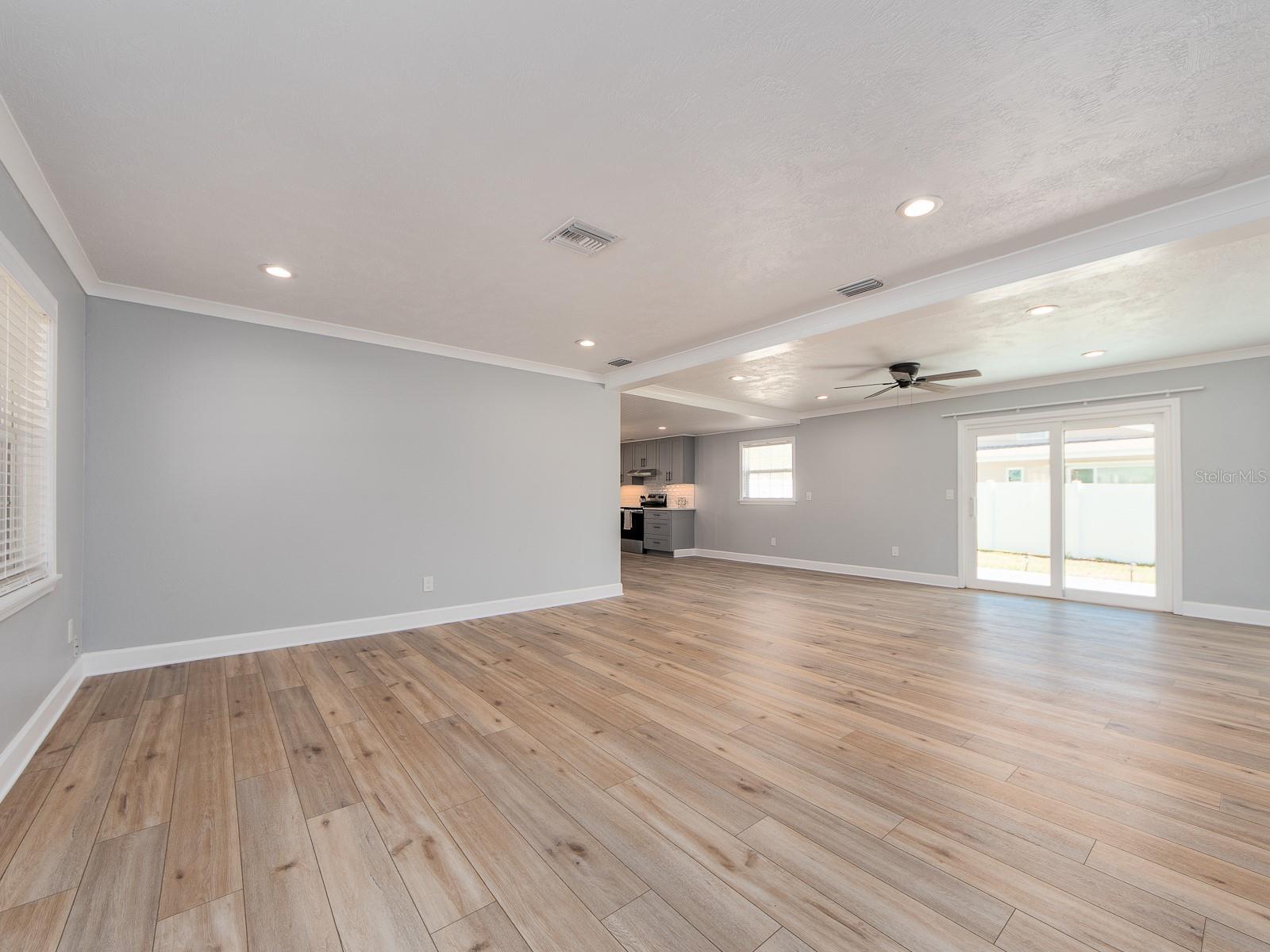 Image 8 of 43 For 1241 Hercules Avenue