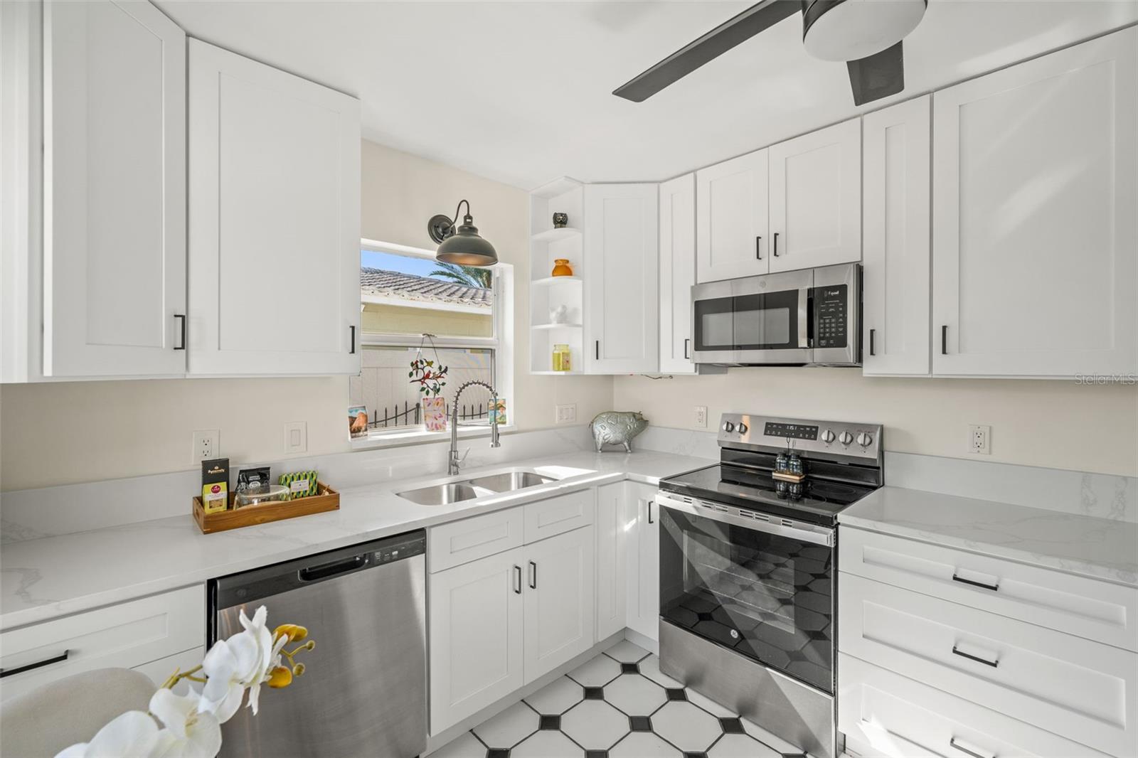 Image 14 of 39 For 1412 Durling Drive S