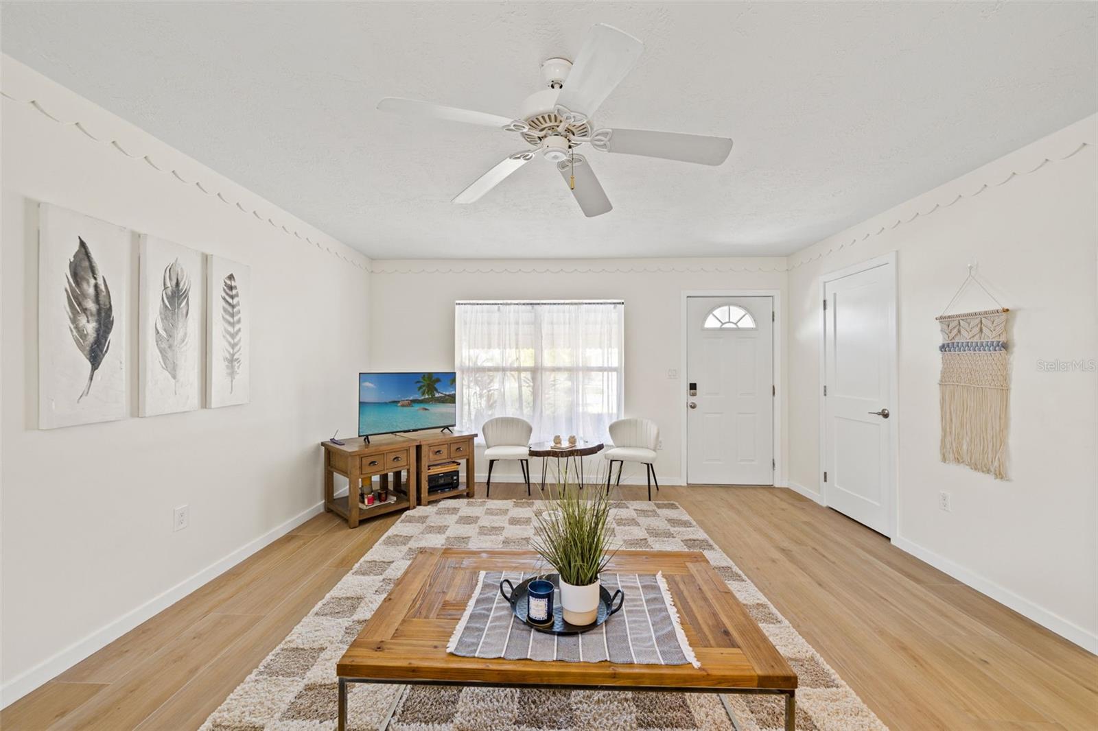 Image 7 of 39 For 1412 Durling Drive S