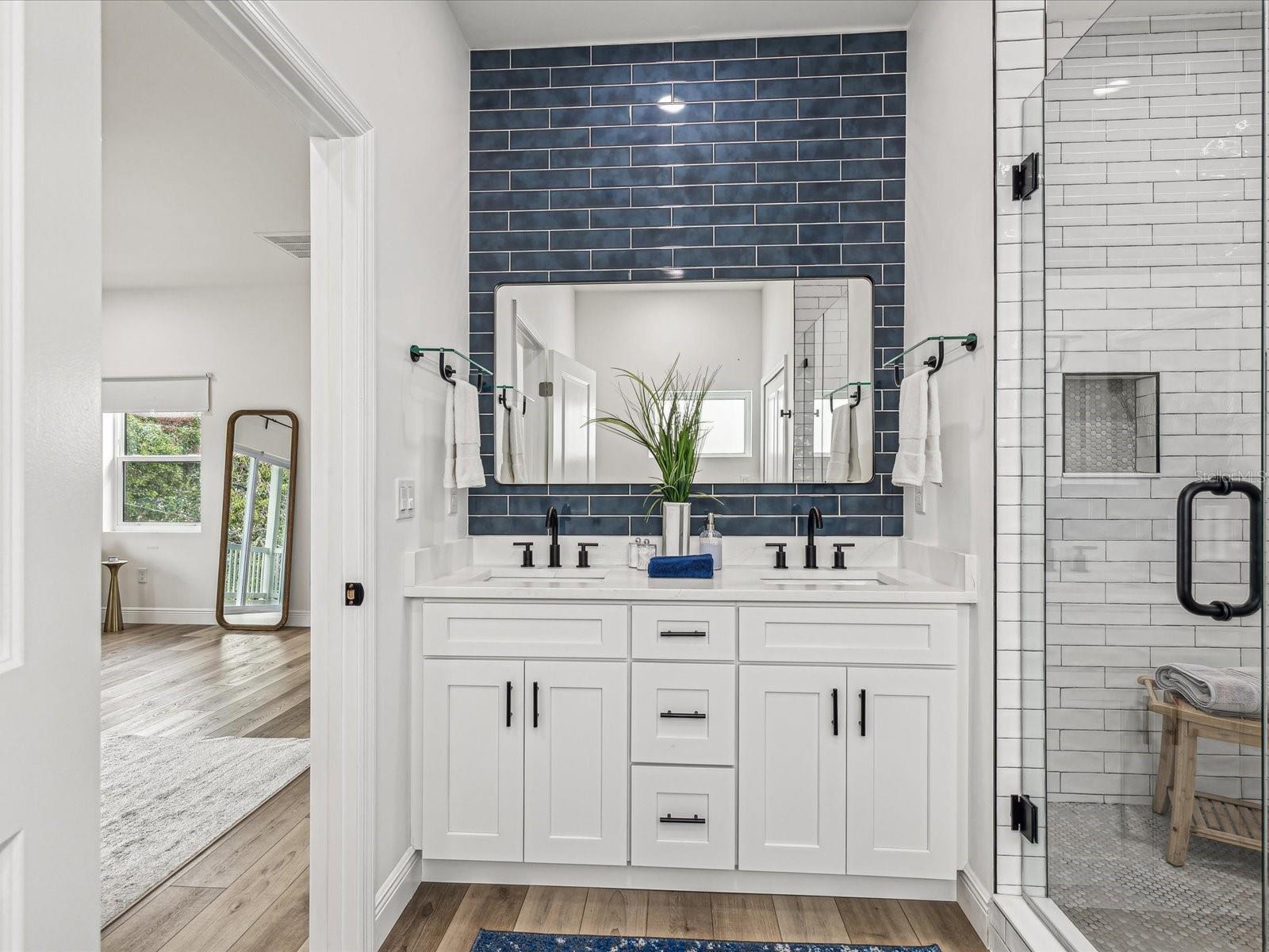 Image 29 of 90 For 605 12th Avenue N