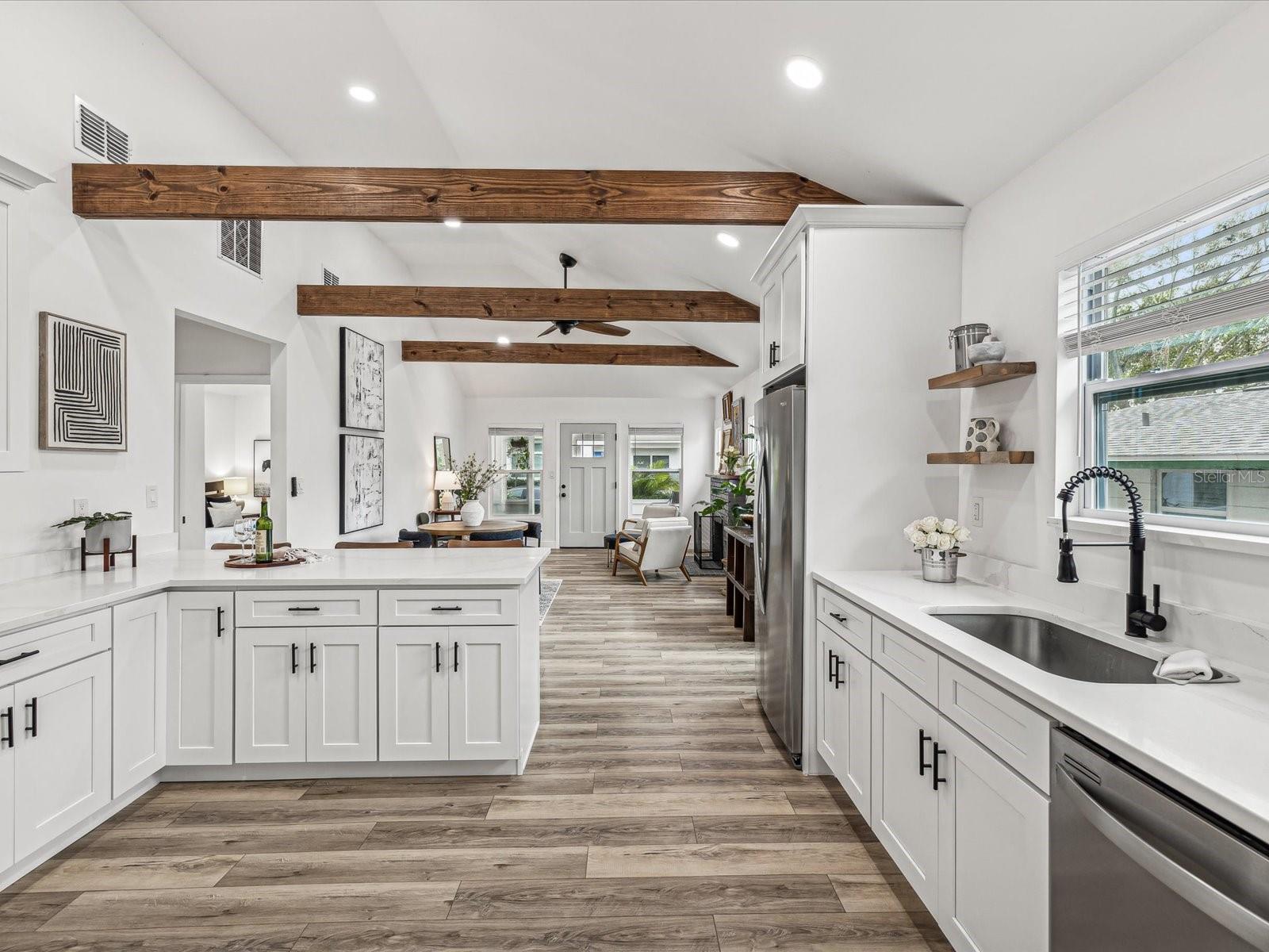 Image 3 of 90 For 605 12th Avenue N