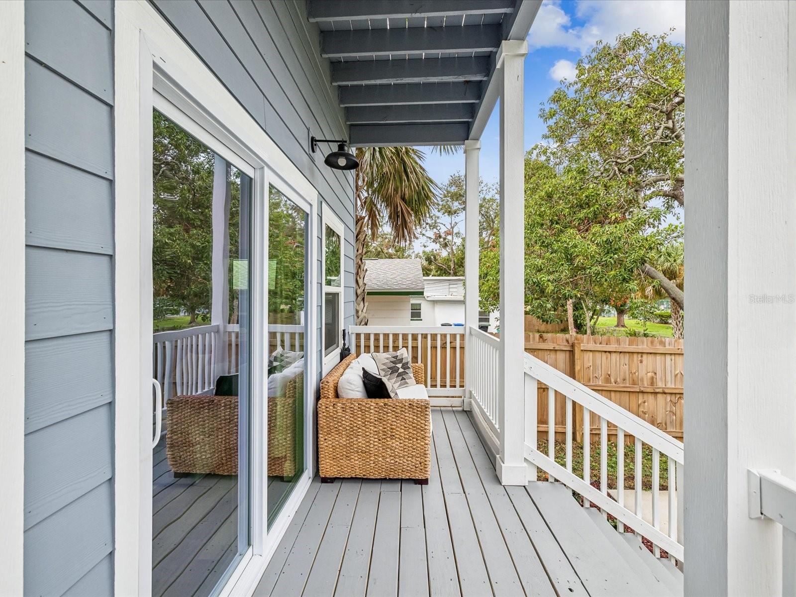 Image 33 of 90 For 605 12th Avenue N